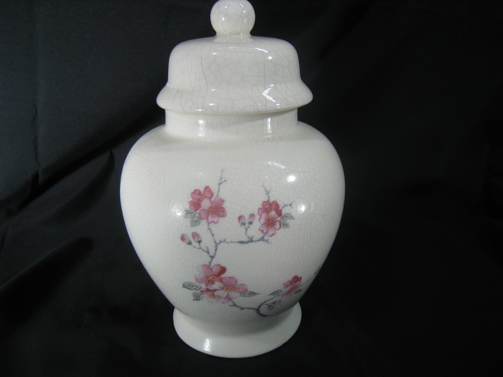 Vintage Treasure Craft Hawaii urn Ginger Jar Crackle Glaze Cherry Blossom USA