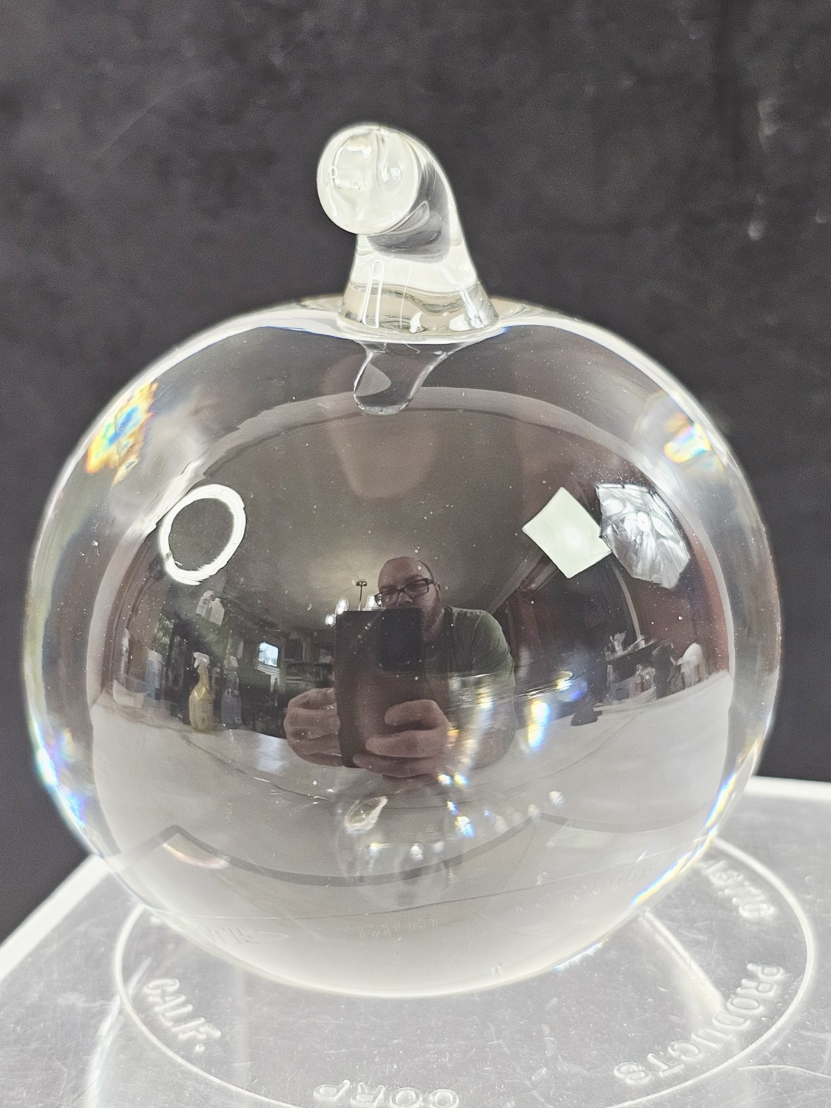 Tiffany & Co. Glass Apple Paperweight 1981 Nissan Motor Corp New York City Vtg