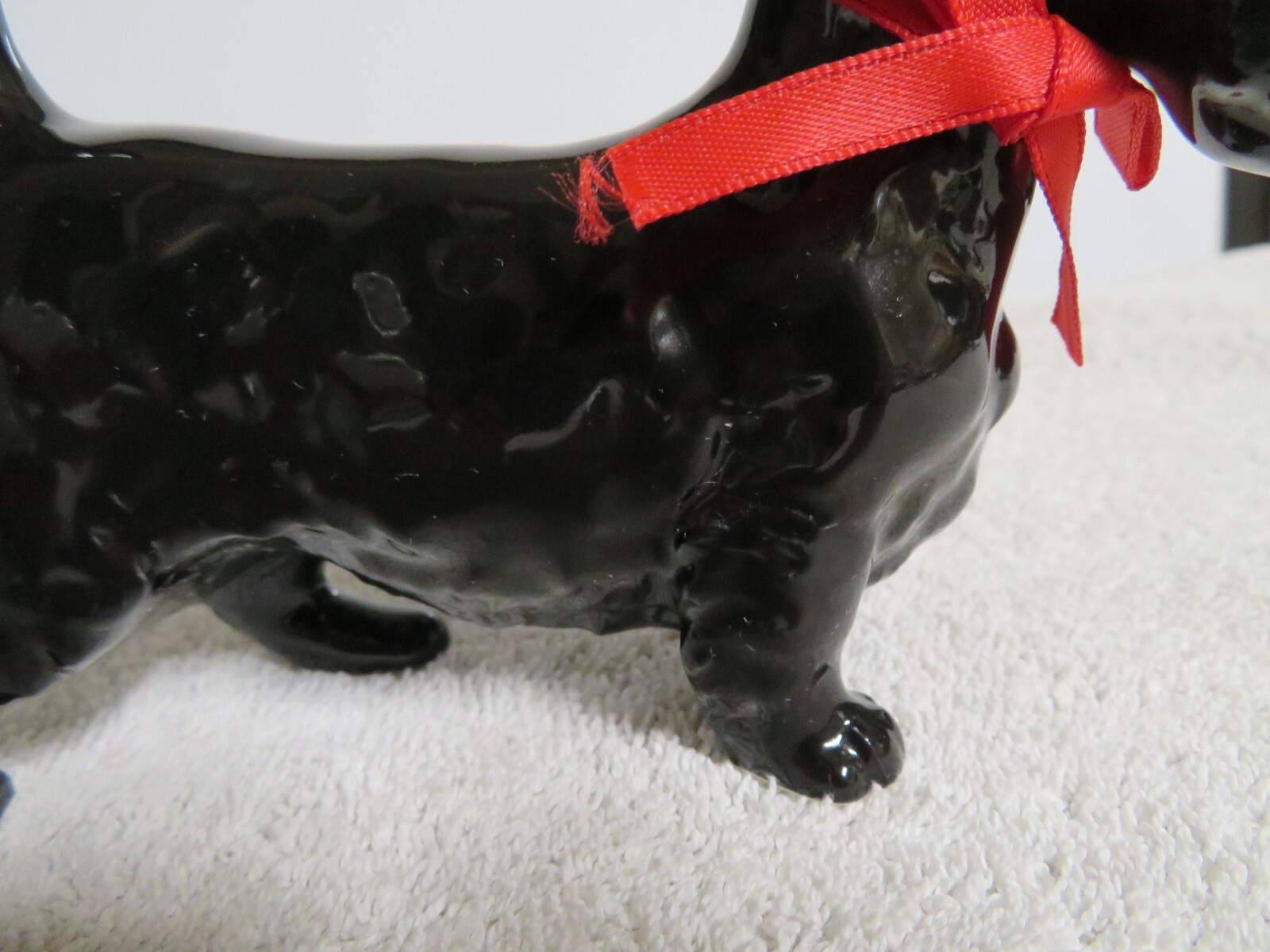 Vintage Ceramic Pair of Scottie Dog Figurines, 1992, United Kingdom