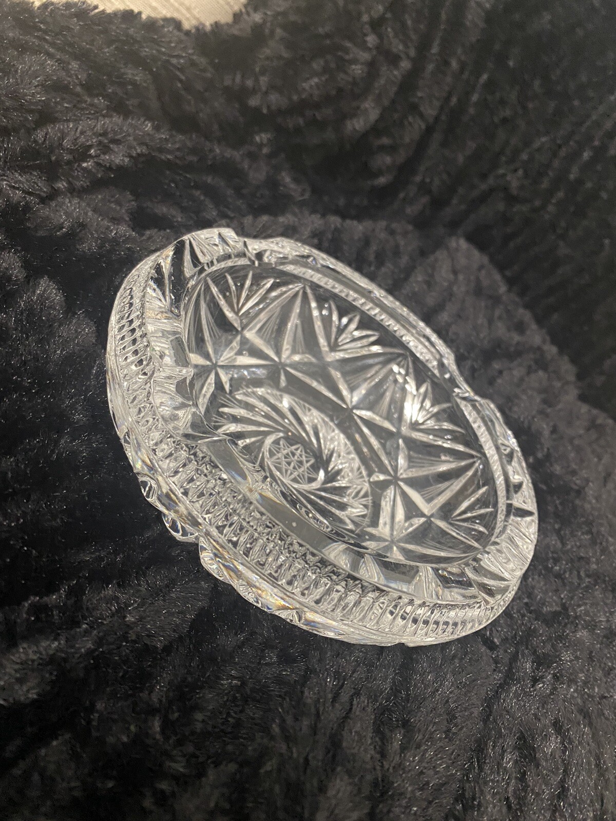 beautiful crystal cut glass ashtray 5 1/2 inches wide