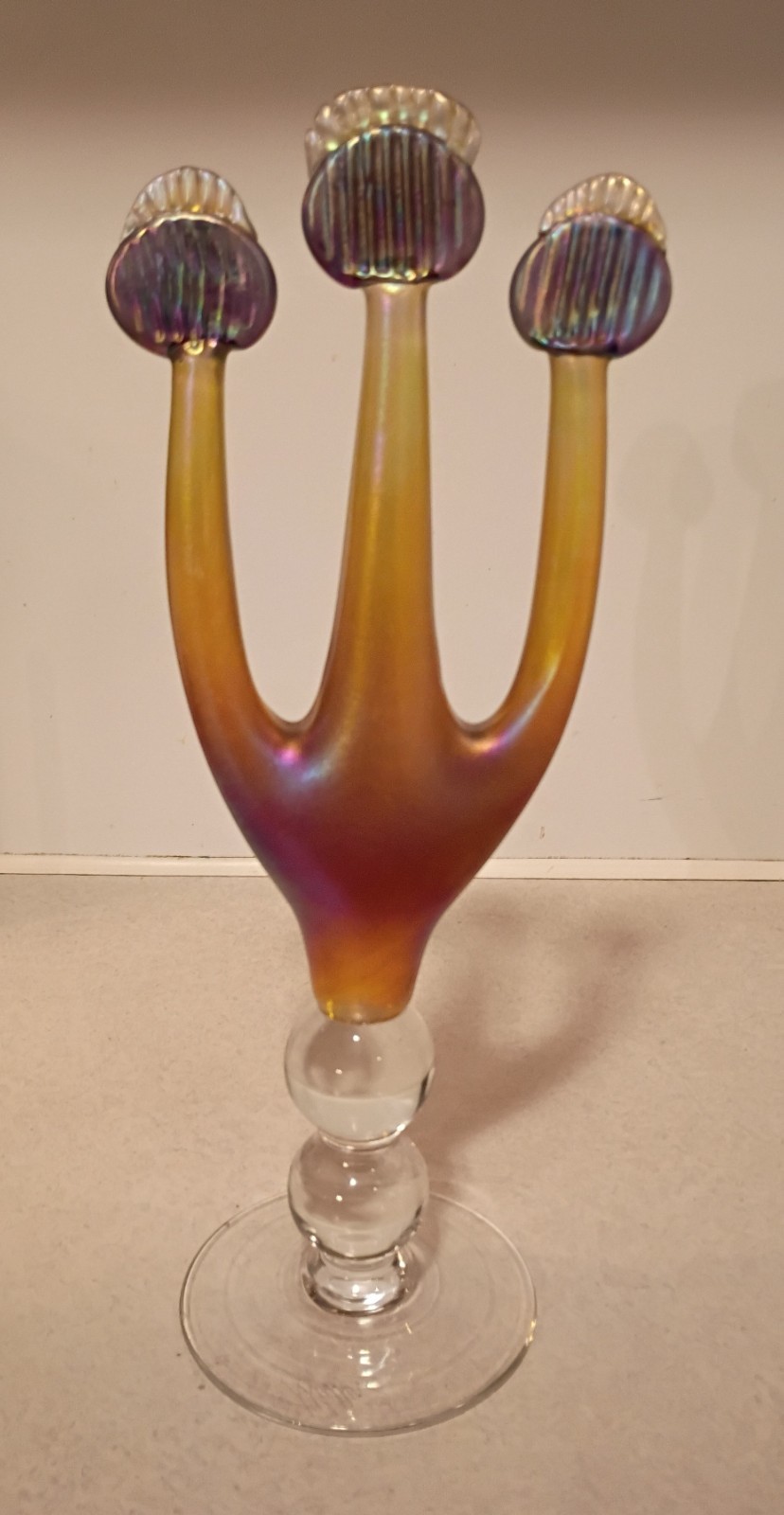 Rare Signed Igor Muller 12″ Gold Iridescent Trident Art Glass Sculpture