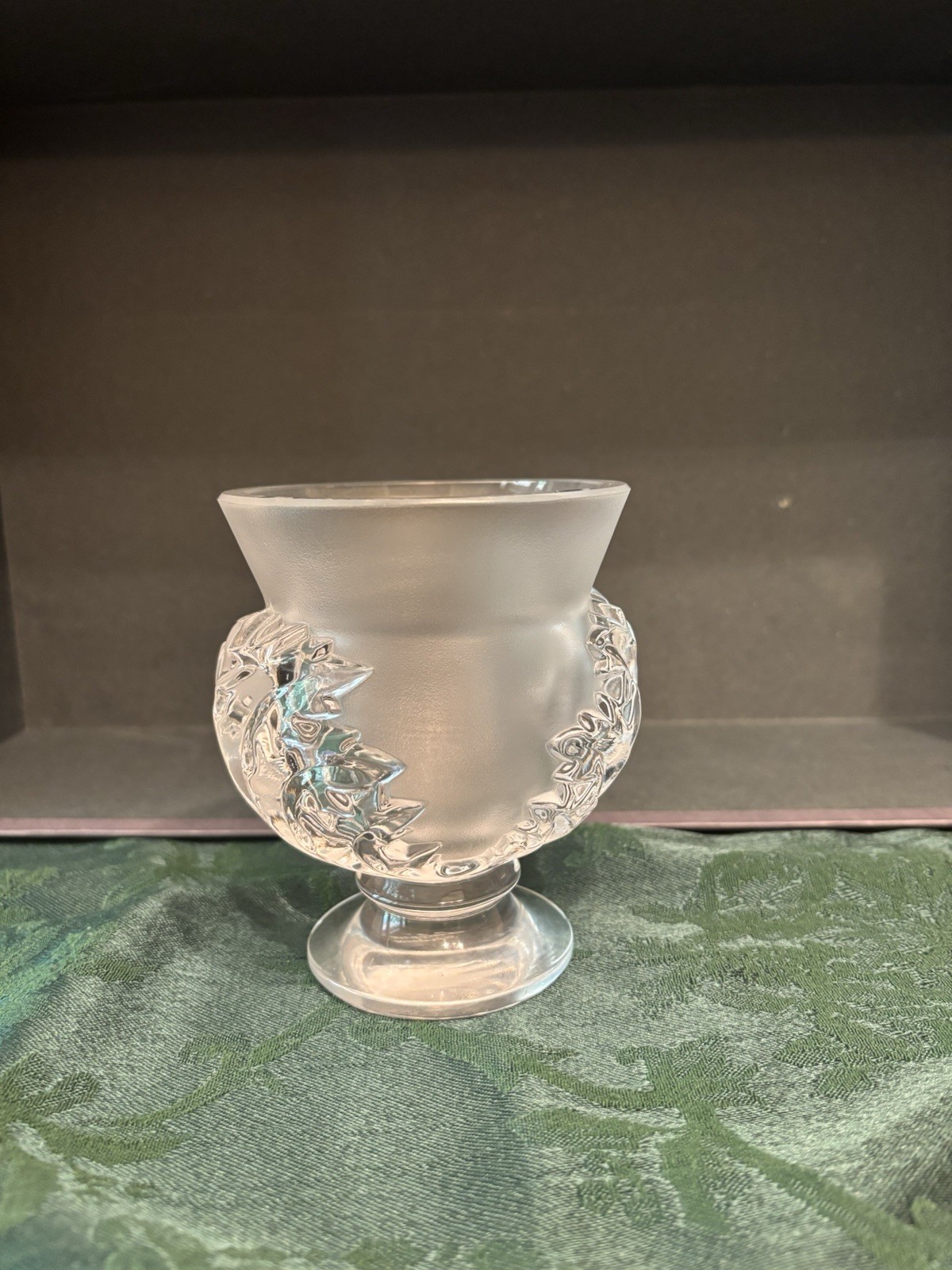 Signed Lalique France St Cloud With Acanthus Leaves Crystal Vase