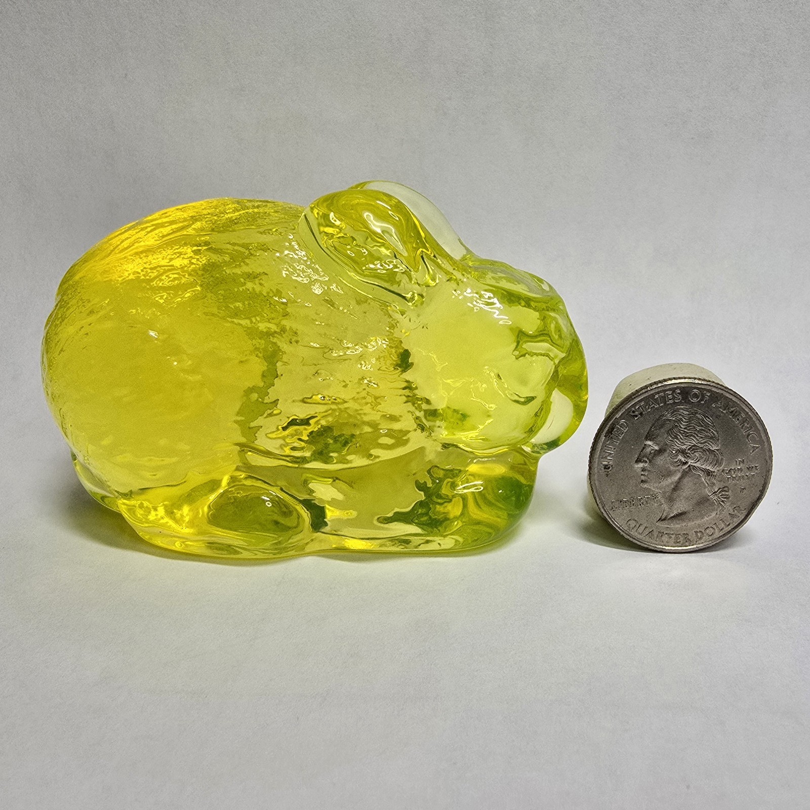 3″ Vaseline Uranium Glass Bunny Rabbit Figurine
