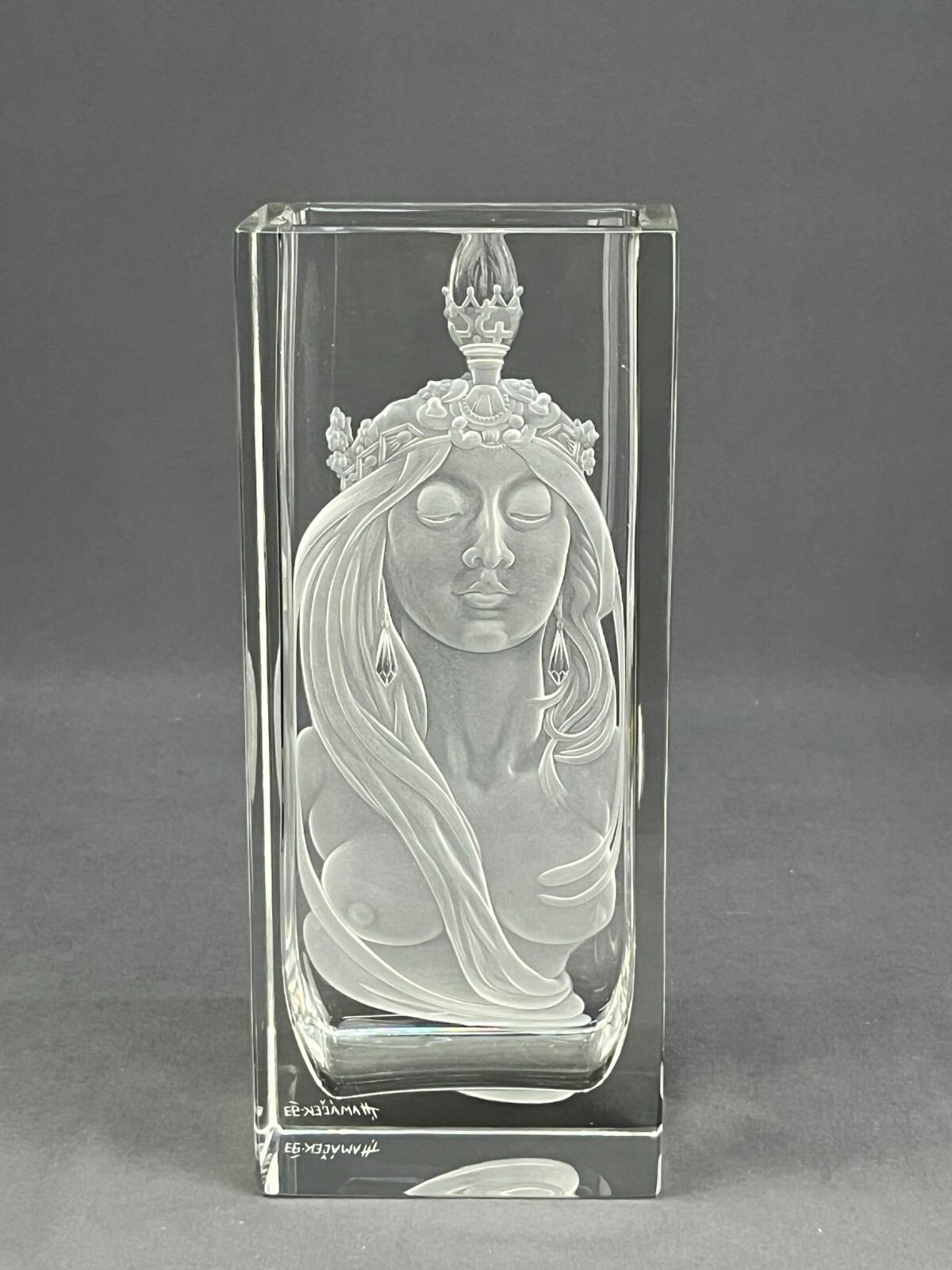 Ševčík Hand-Cut Bohemian Crystal Art Nouveau La Nature Etched Vase c. 1993