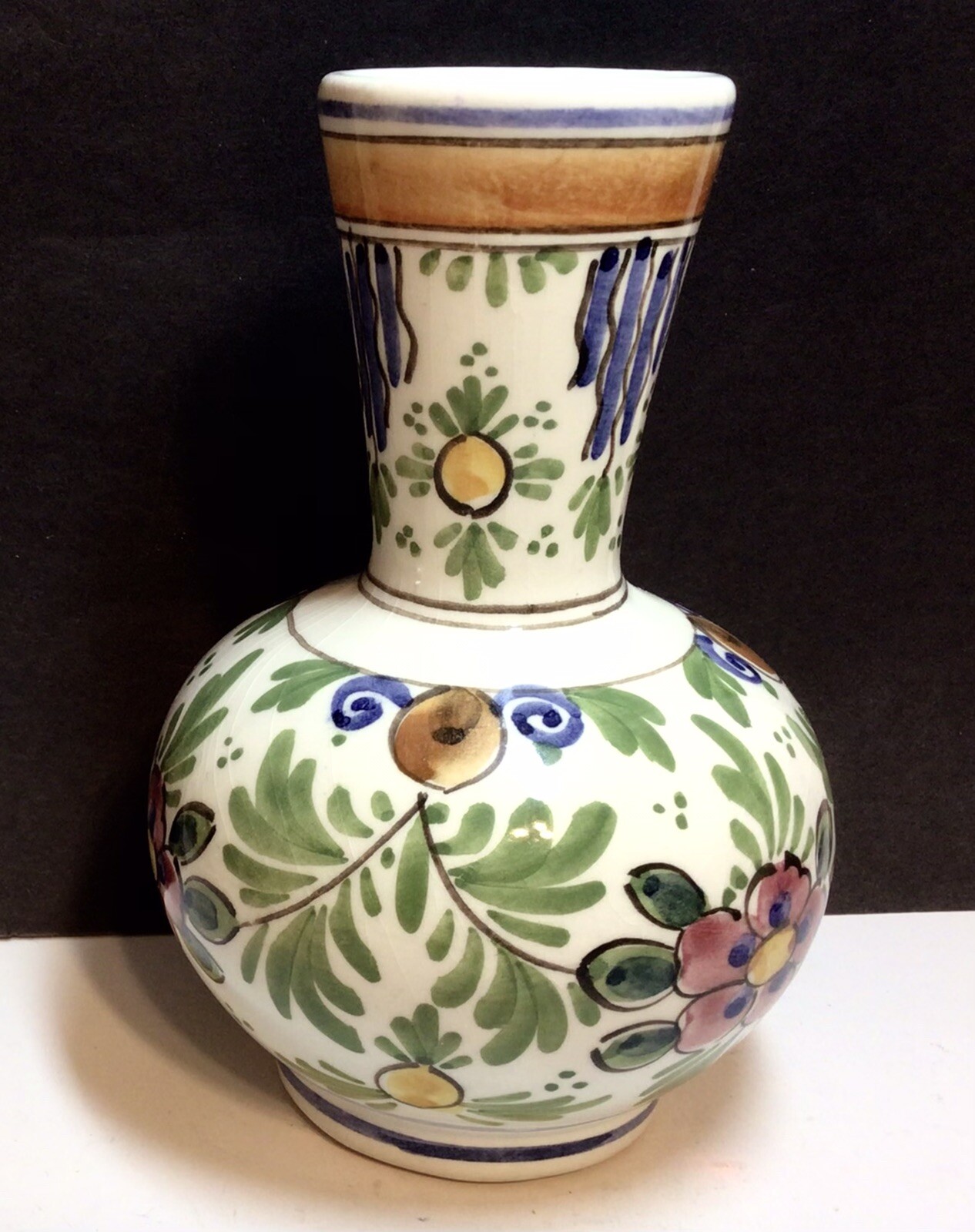 Defltse Pauw DP Pottery Delft Dutch Holland Vase Hand Painted Floral Signed