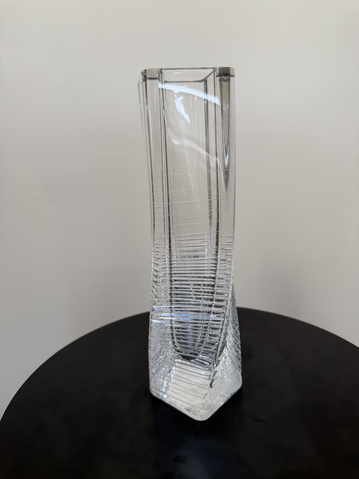 Fu Sosso for Hoya Signed Japanese Crystal Vase Twisted Square Ribbed 11.5″