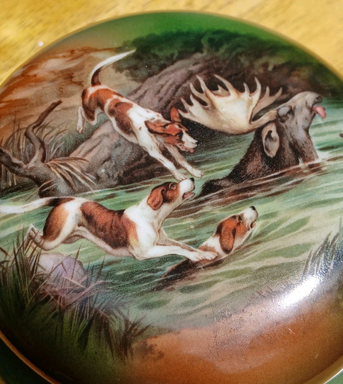 NICE Vintage Royal Bayreuth Hound Dogs Moose Hunt Porcelain Trinket Jewelry Box