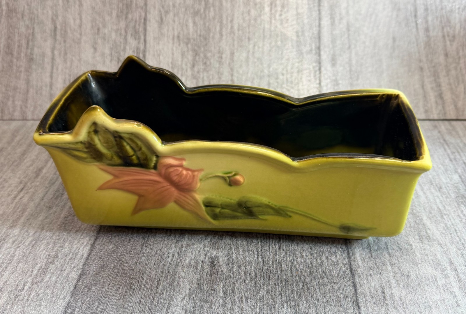 1950s Hull Pottery ~ Woodland Chartreuse Pink Glossy 9″ Window Box Planter
