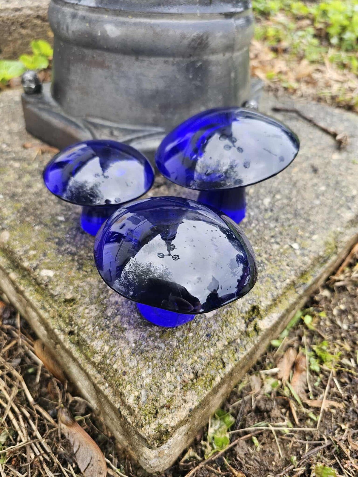 Viking Cobalt Blue Mushroom Set Pressed At Mosser Glass