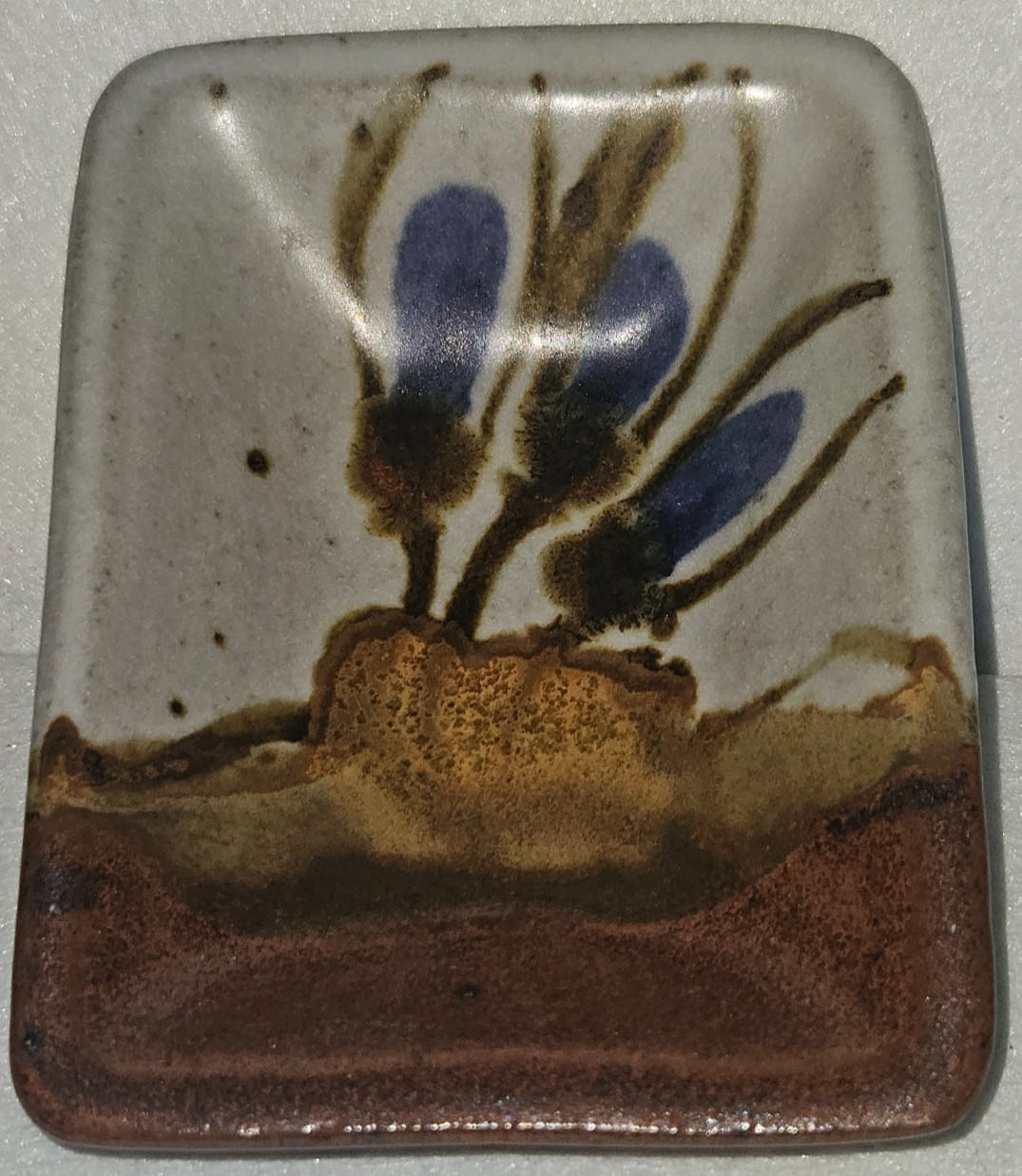 Signed K Chappelle Happy Valley Studio Pottery 4 1/4″ x 3 1/4″ Trinket Tray.