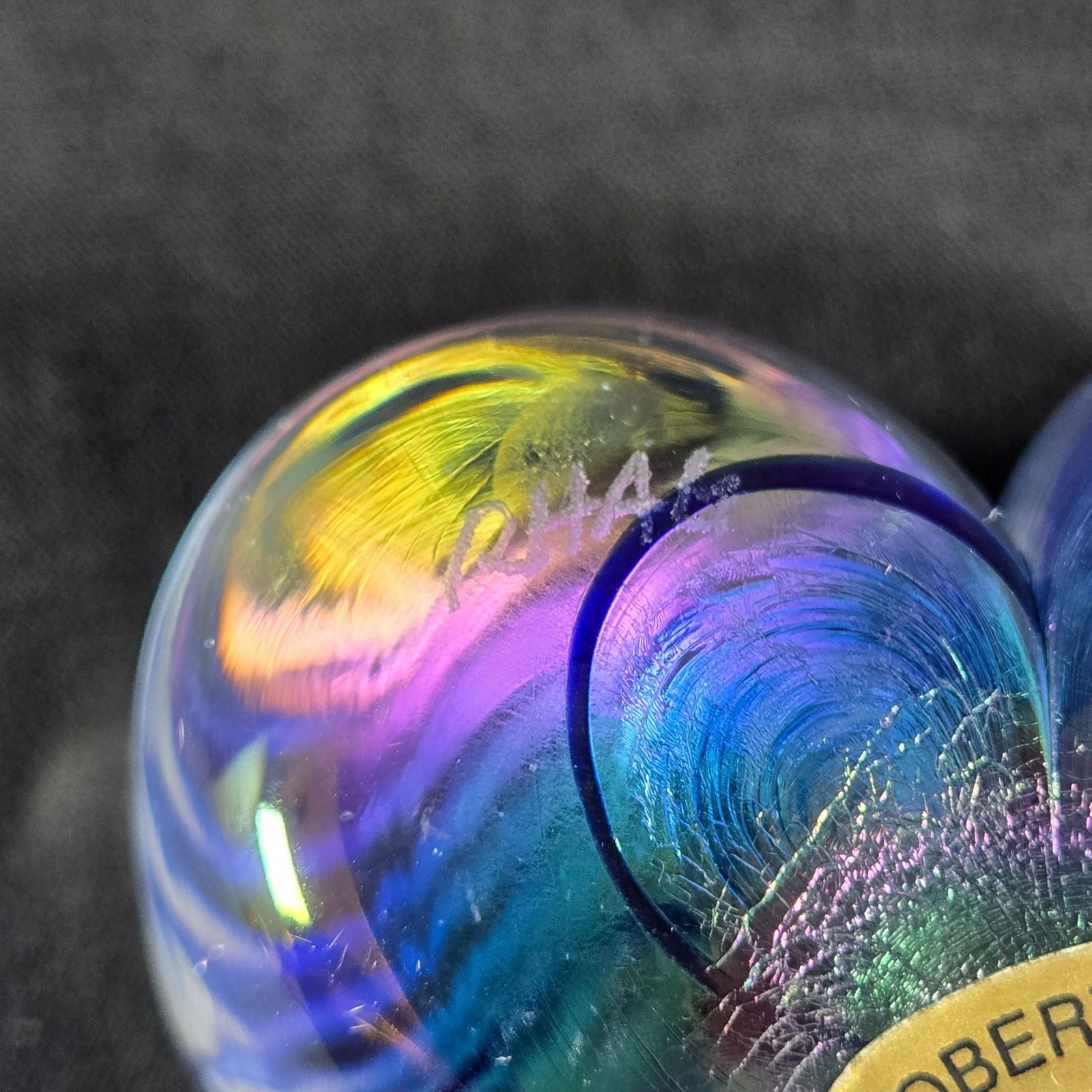 Robert Held Signed Art Glass Iridescent Swirl Heart Paperweight w Sticker Canada