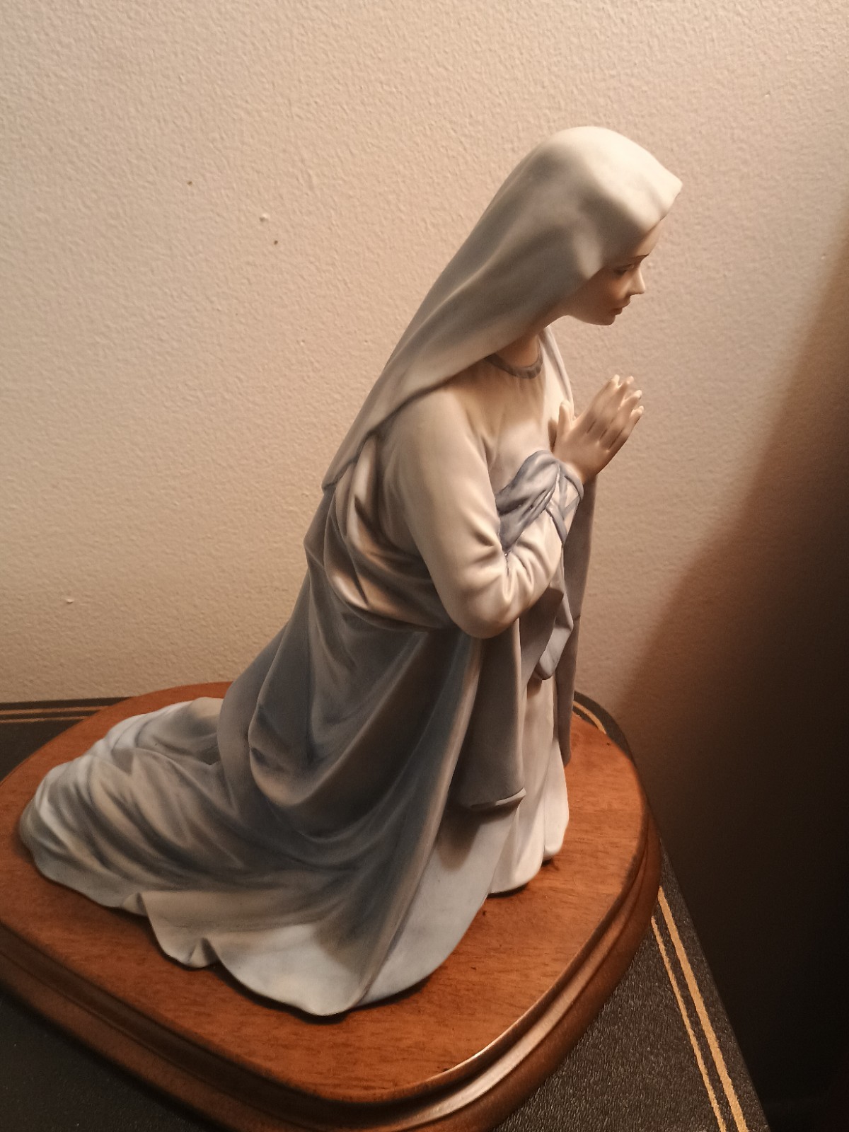 Vntg Capodimonte Sartori Signed Porcelain Madonna Statue 12″ Virgin Mary Italy