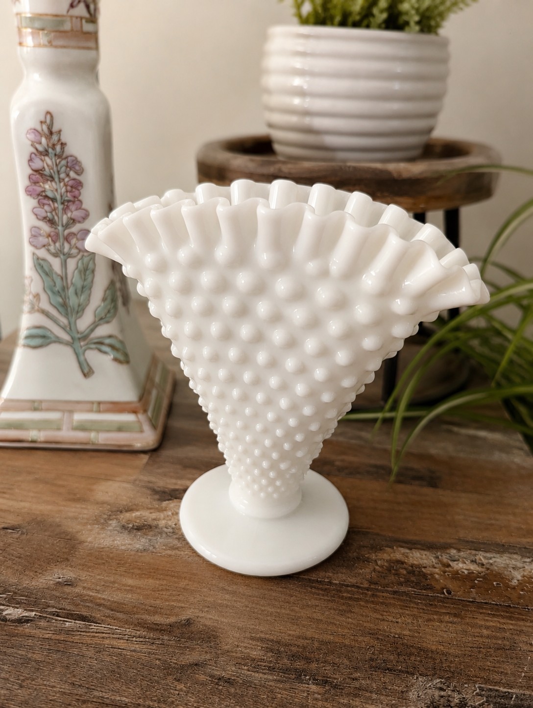 Vintage Fenton White Milk Glass Hobnail Fan Vase 6″ Ruffled Pedestal