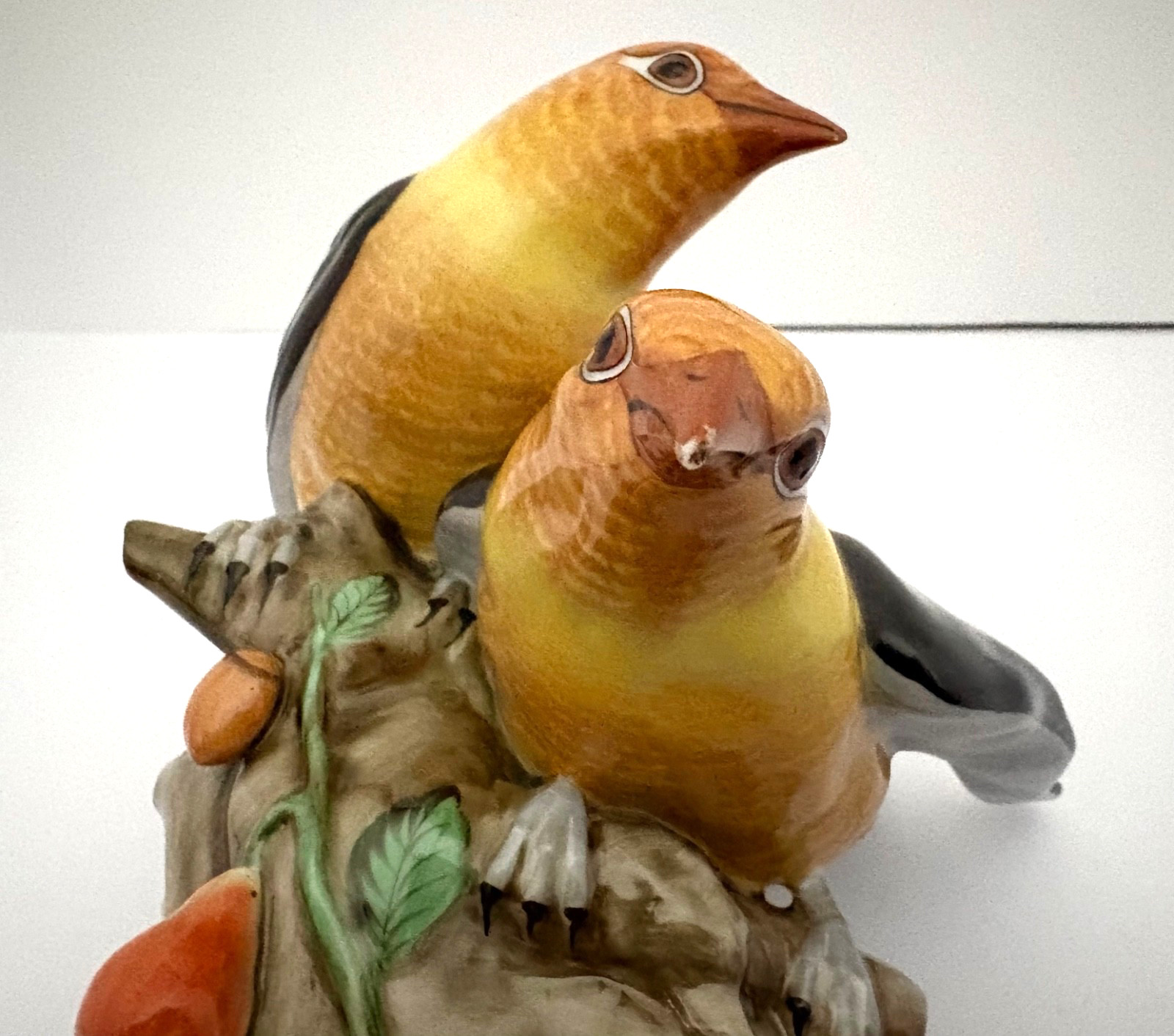 Herend Hungary Large Pair of Yellow-Hammers on Branch 5062 Rare Centennial Mark