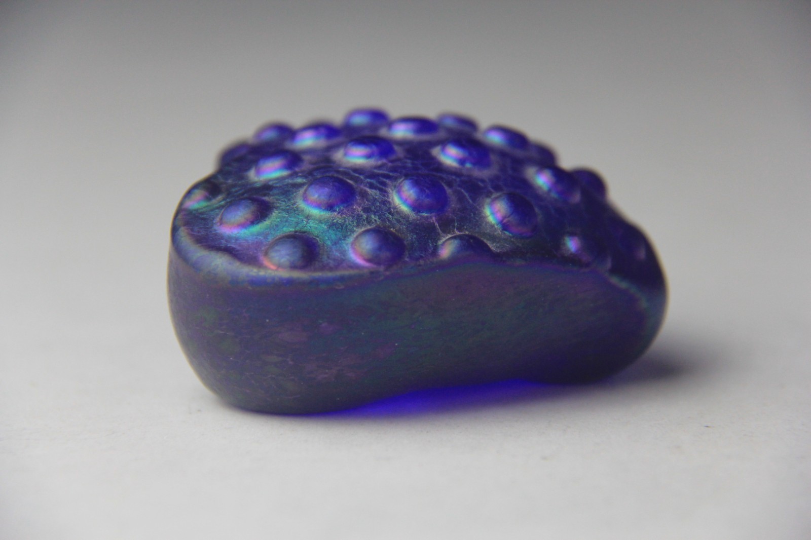 Vintage Signed Robert Held Art Glass Blue/Purple Iridescent Heart Paperweight