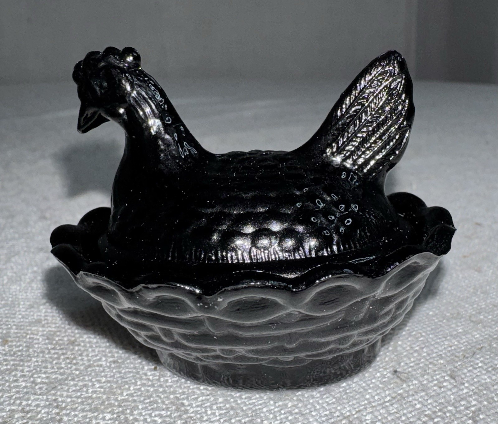 Boyd Crystal Art Glass Chick Salt HEN on NEST Mini HON #57 Ebony Black Chicken
