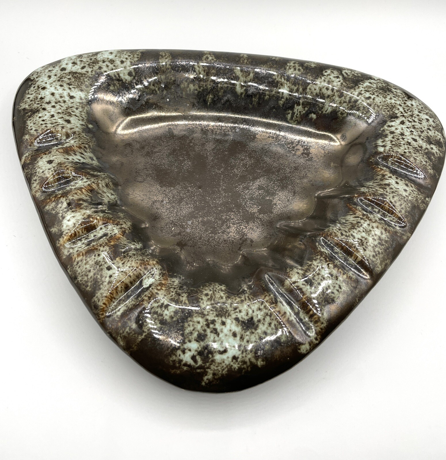 Vintage MCM Green And Metallic Trinket Dish Triangle Shape Ash Tray Statement