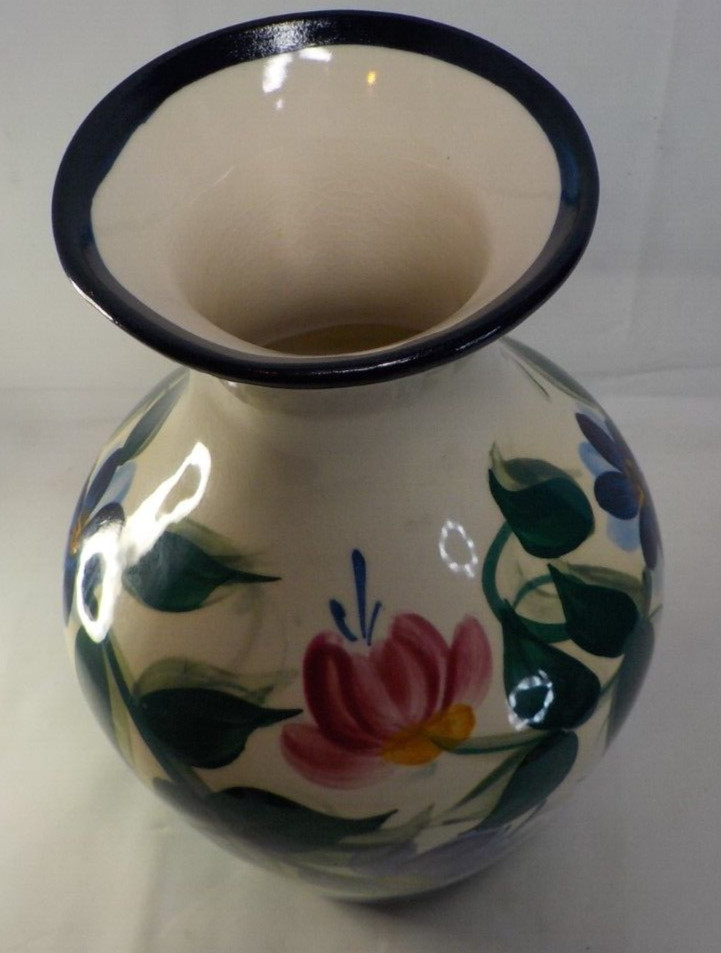 Vintage Gail Pittman Vase Signed 1995 Hand Painted 9 3/4” Tall 6″ wide