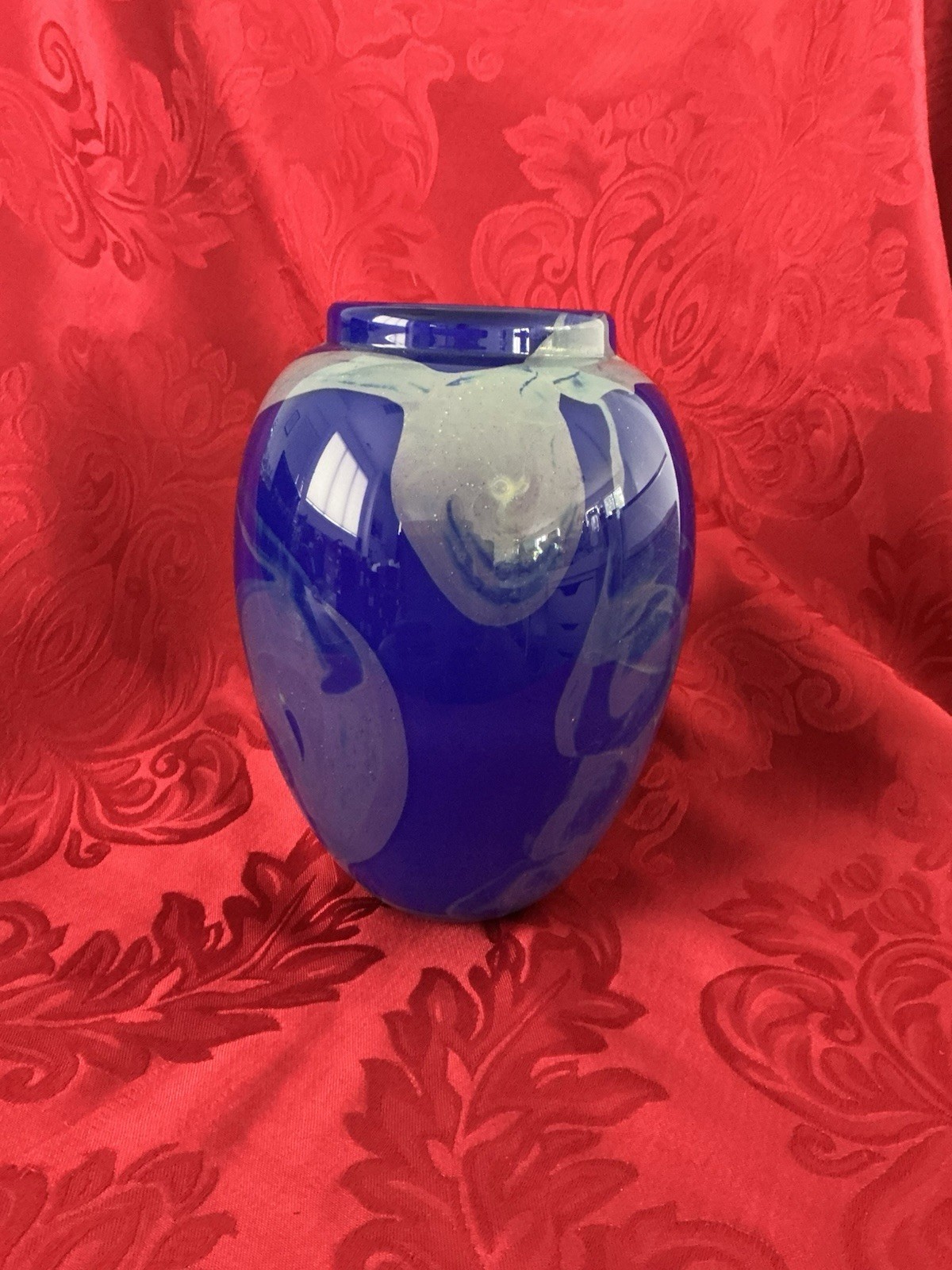 NEW FLAWLESS Exquisite MICHAEL HOPKO Glass Crystal Blue Iridescent Flower VASE