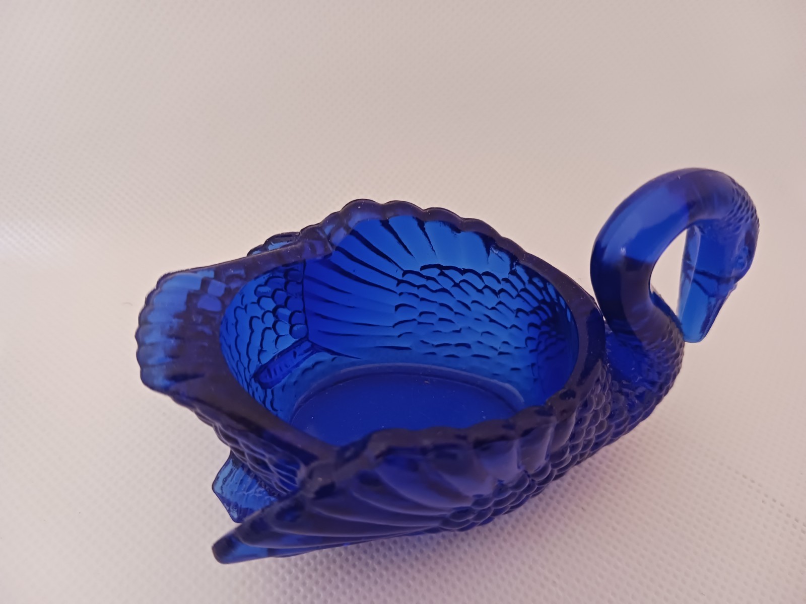 Early Boyds Art Glass Small Swan Shaped Cobalt Blue Open Salt 1981