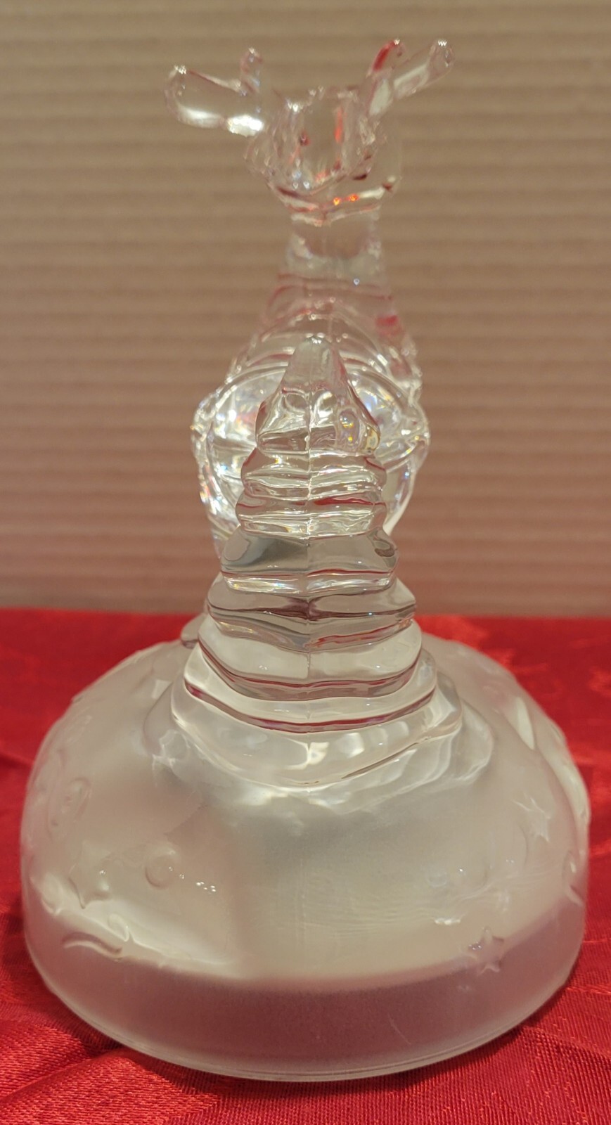 VTG 2000 Rudolph Co Red Nosed Reindeer Song Cristal d’Arque Music Box Ice Figure