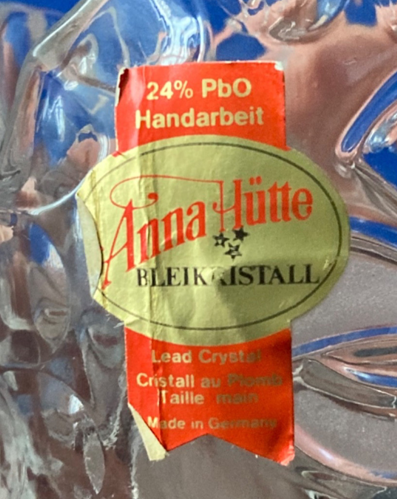 Anna Hutte Bleikristall Heart Shaped Vase 24% Lead Crystal Frosted 5″ BELL GERMA