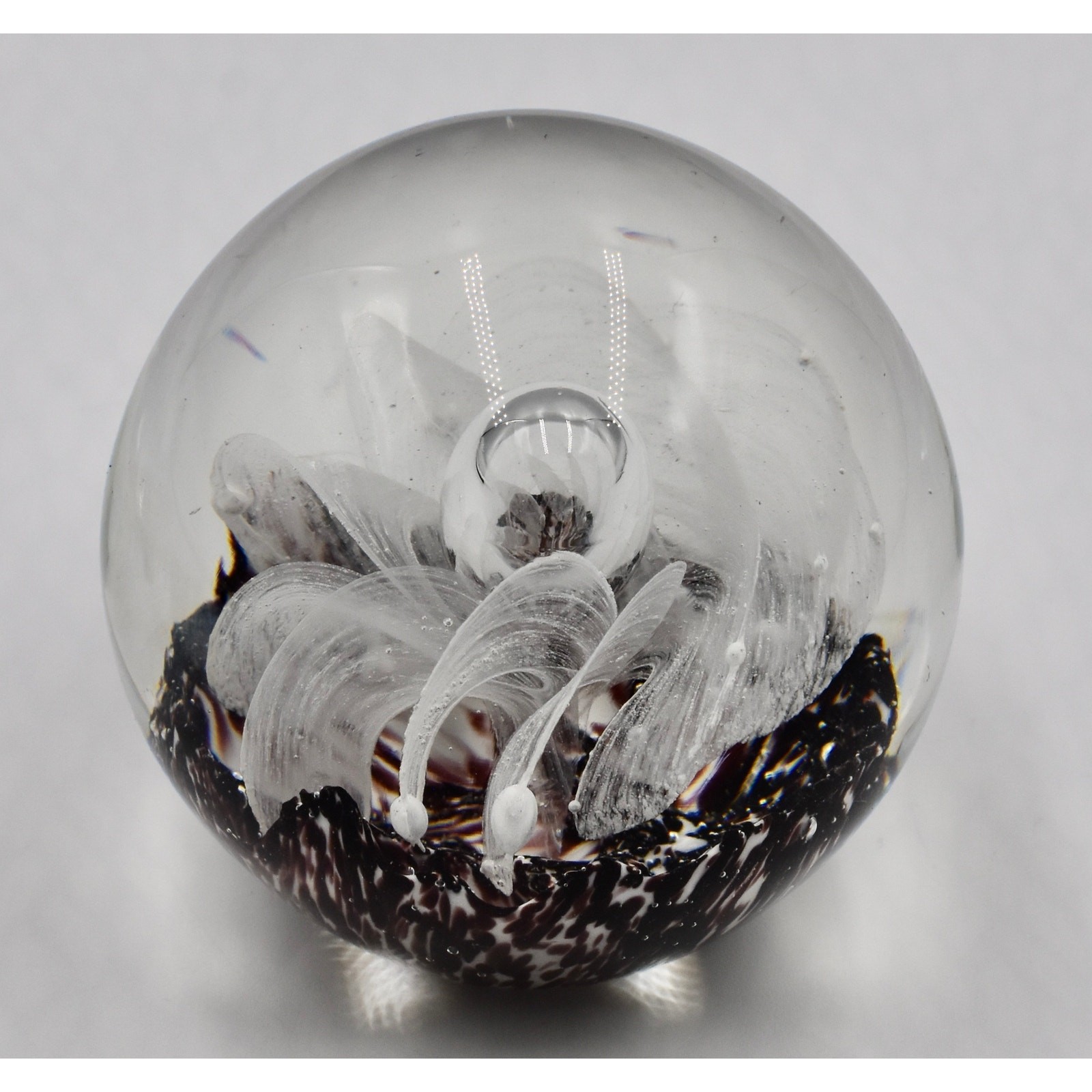 Vintage Handcrafted Swirl Flower Petals Art Glass Paperweight