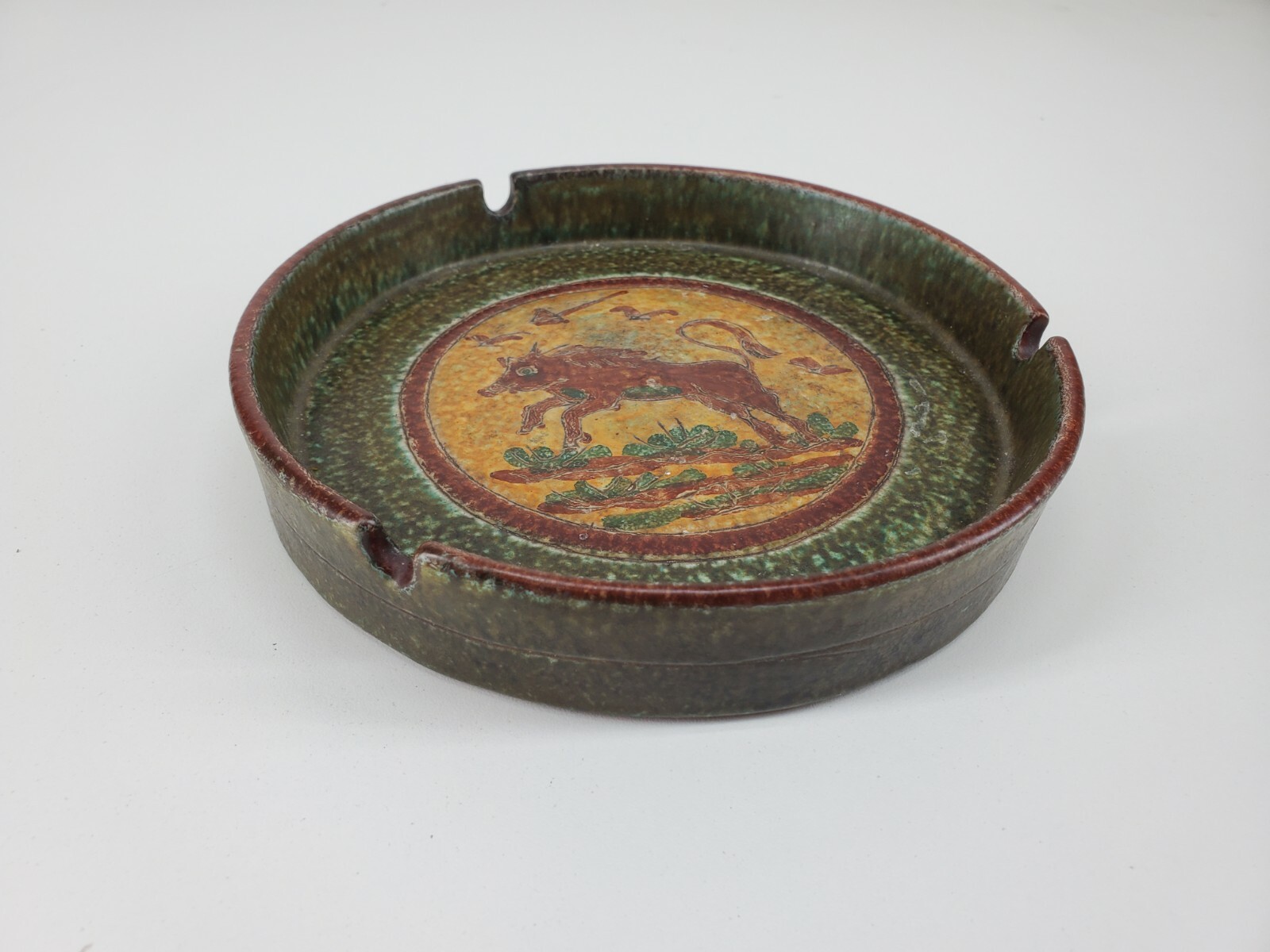 Italy Pottery Peasant Village PV 75571 Wild Boar 7″ ashtray