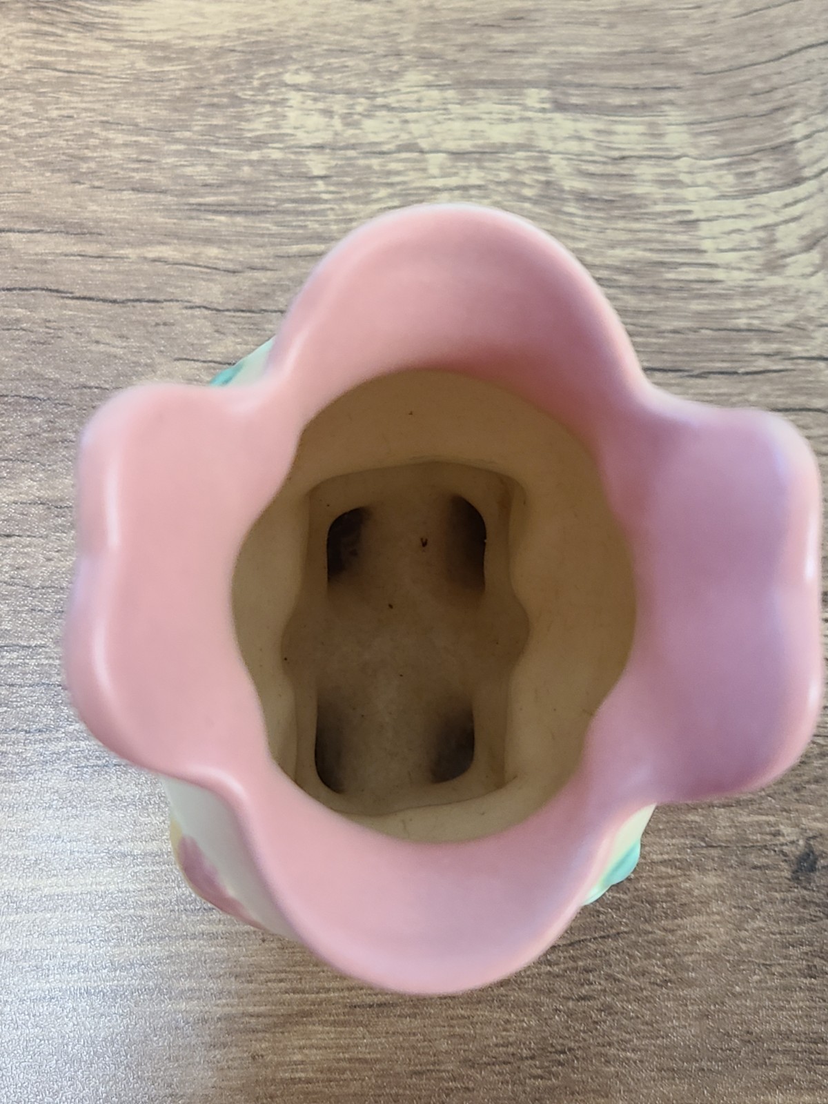 Hull Pottery Pink Bow Vase Great Vintage Condition