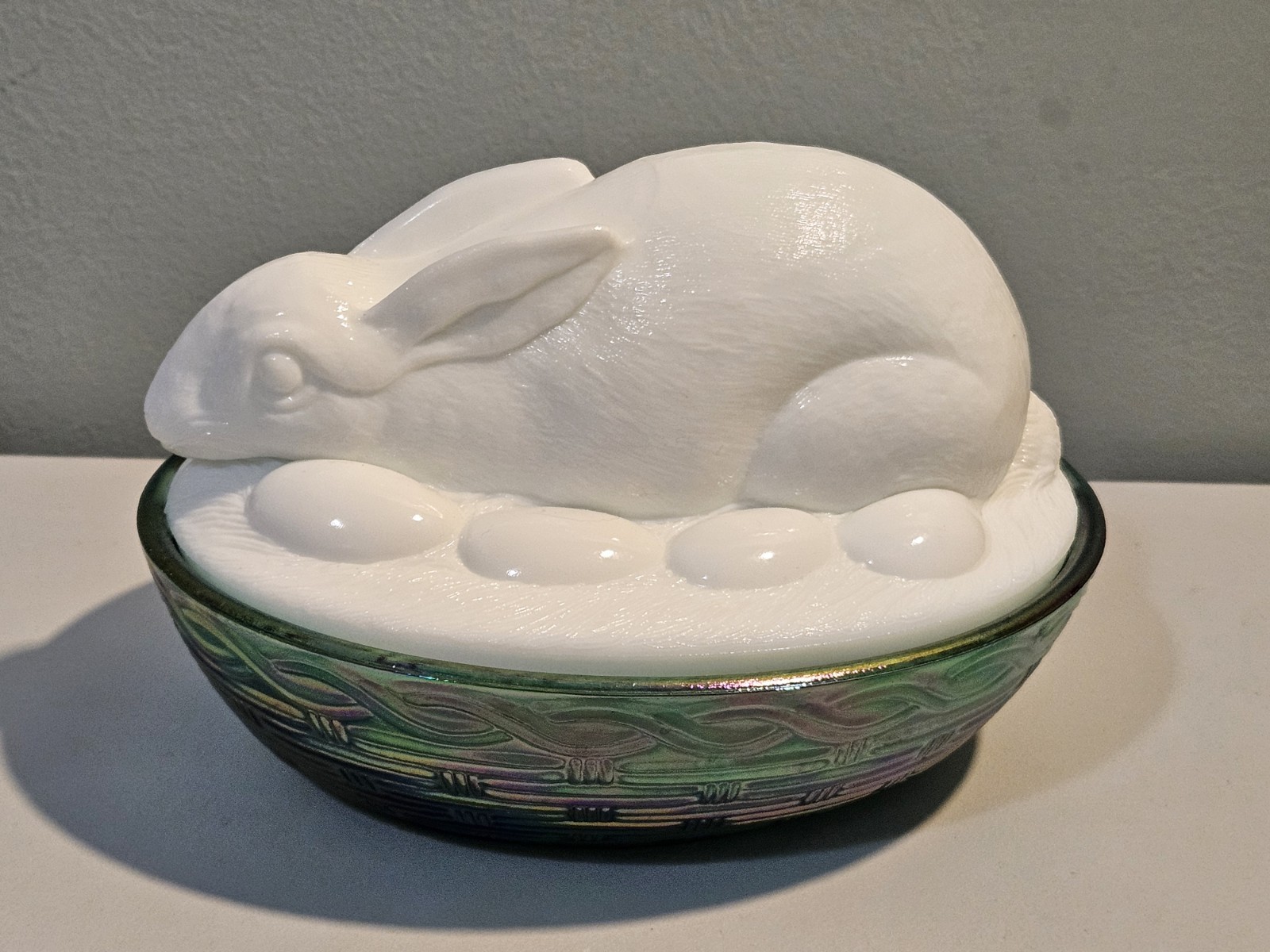 Fenton Bunny On Nest Iridized Green Carnival Glass With Milk Glass Bunny