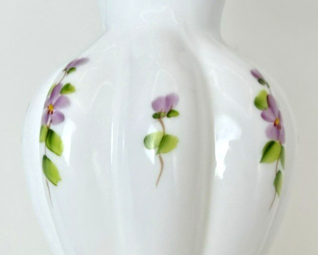 Fenton Silver Crest Ruffled Hand Painted Violets in the Snow 6″ Vase