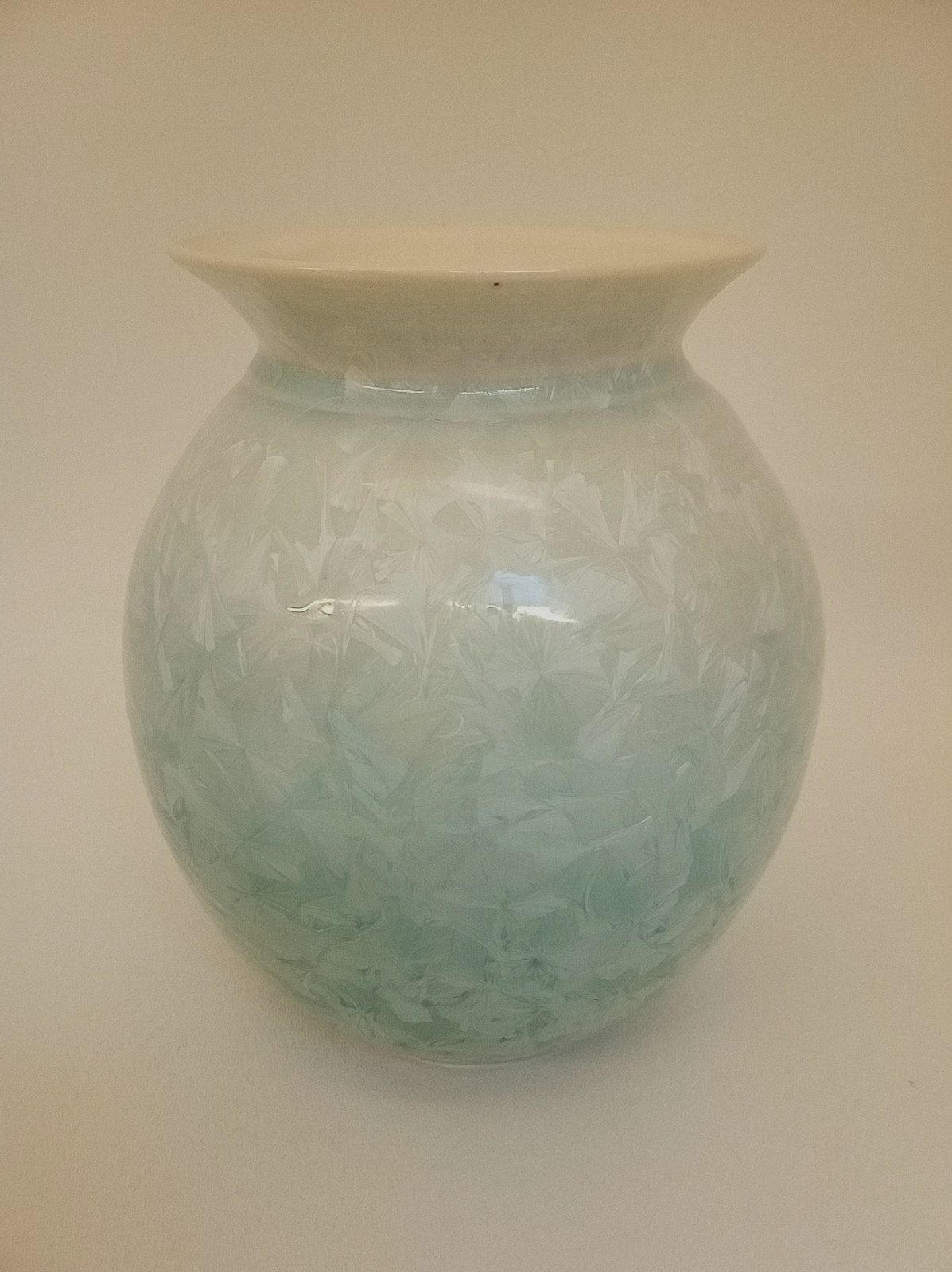 Dale Donovan crystalline glaze pottery vase light green 6.75″ tall signed