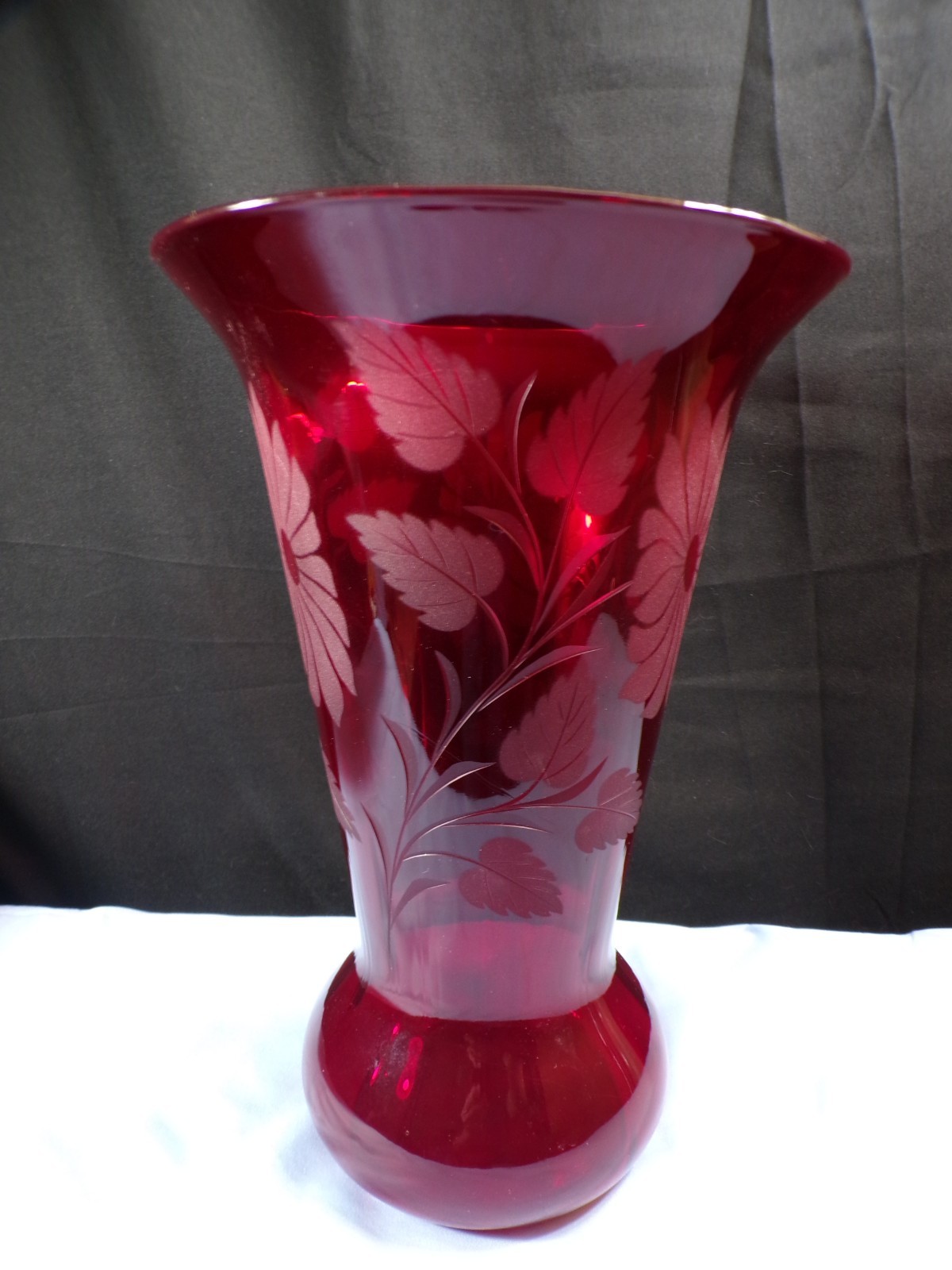 Large Vintage Fenton Ruby Red Glass Vase – Etched Floral Design 11 1/2″ Tall