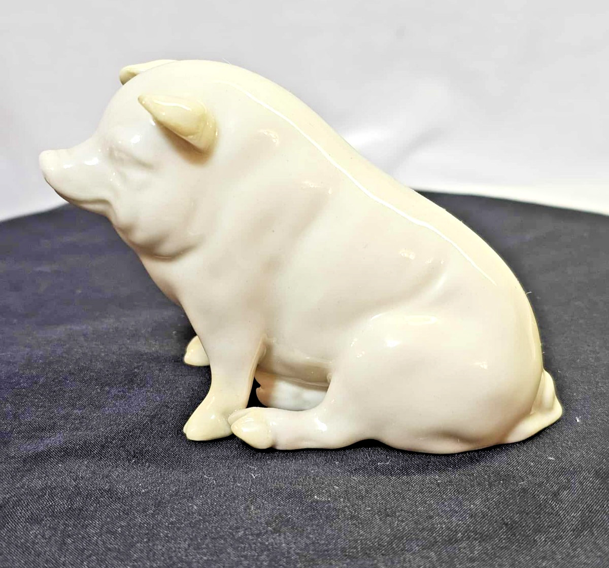 Vtg Belleek Ireland Cream Yellow Ear Pig Figurine Porcelain Green Mark- G5