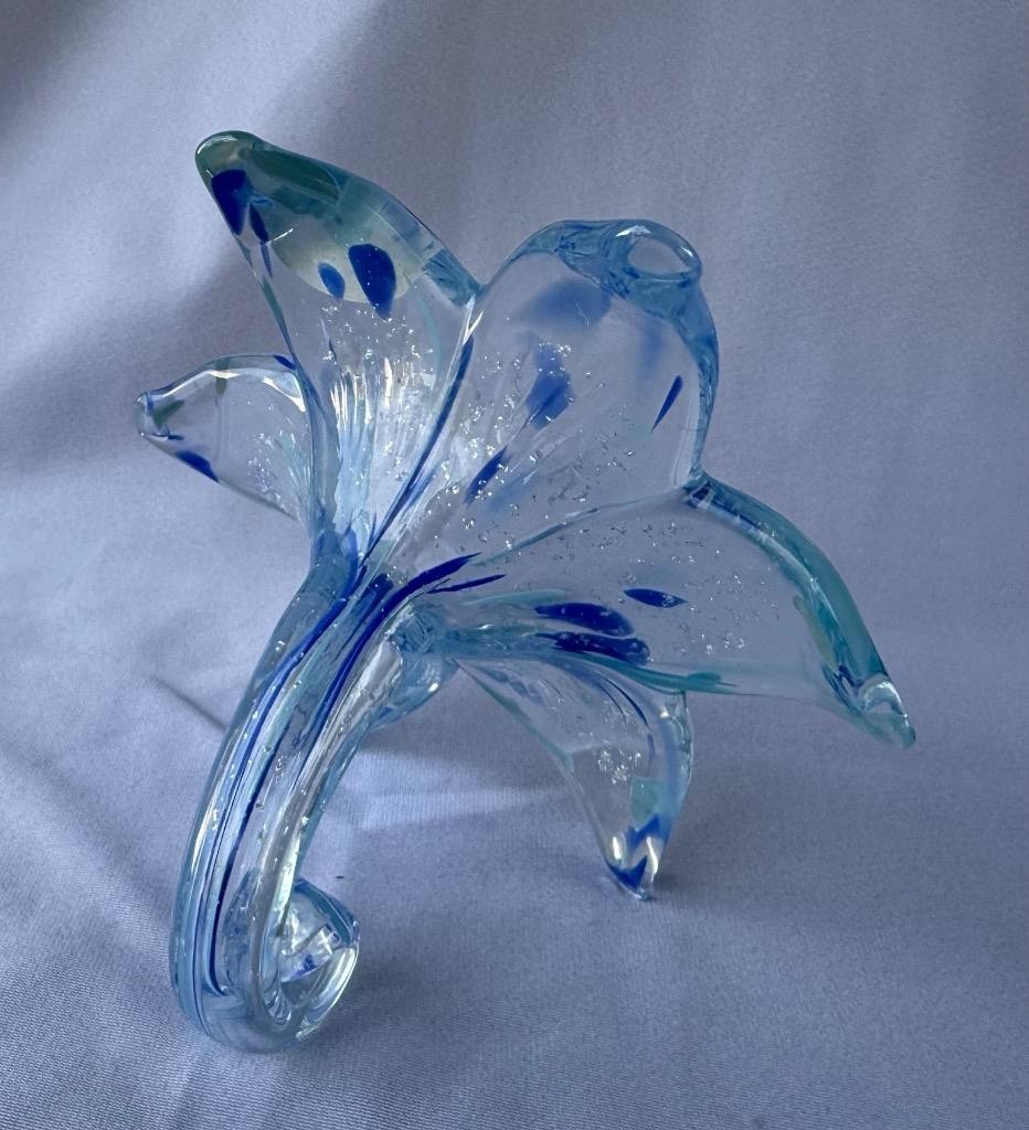 Genuine Italian Flower Blown Glass Murano dark light blue sparkles Italy 708
