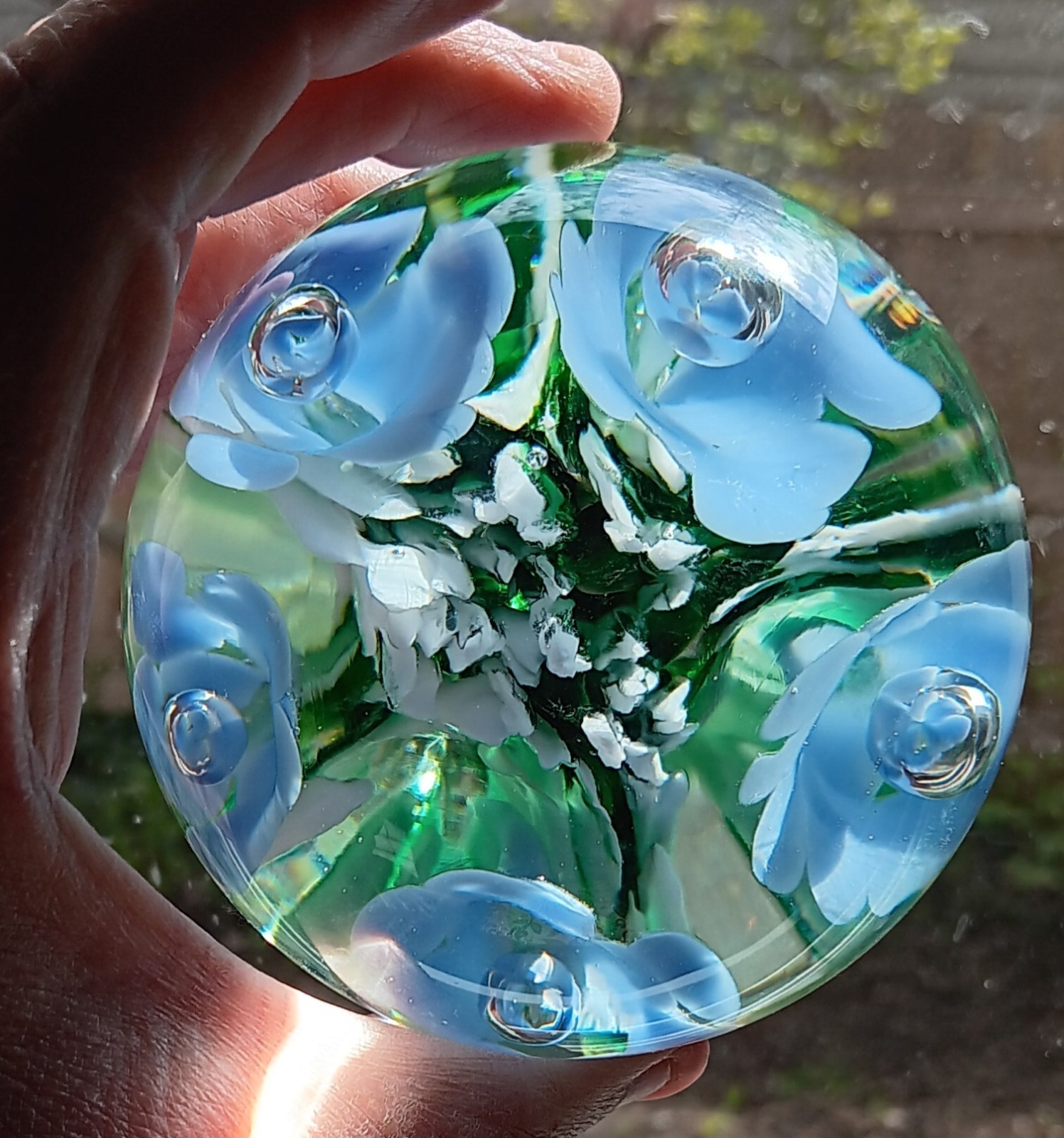 St. Clair – Blue Trumpet Flowers Art Glass Paperweight 1978 Controlled Bubbles
