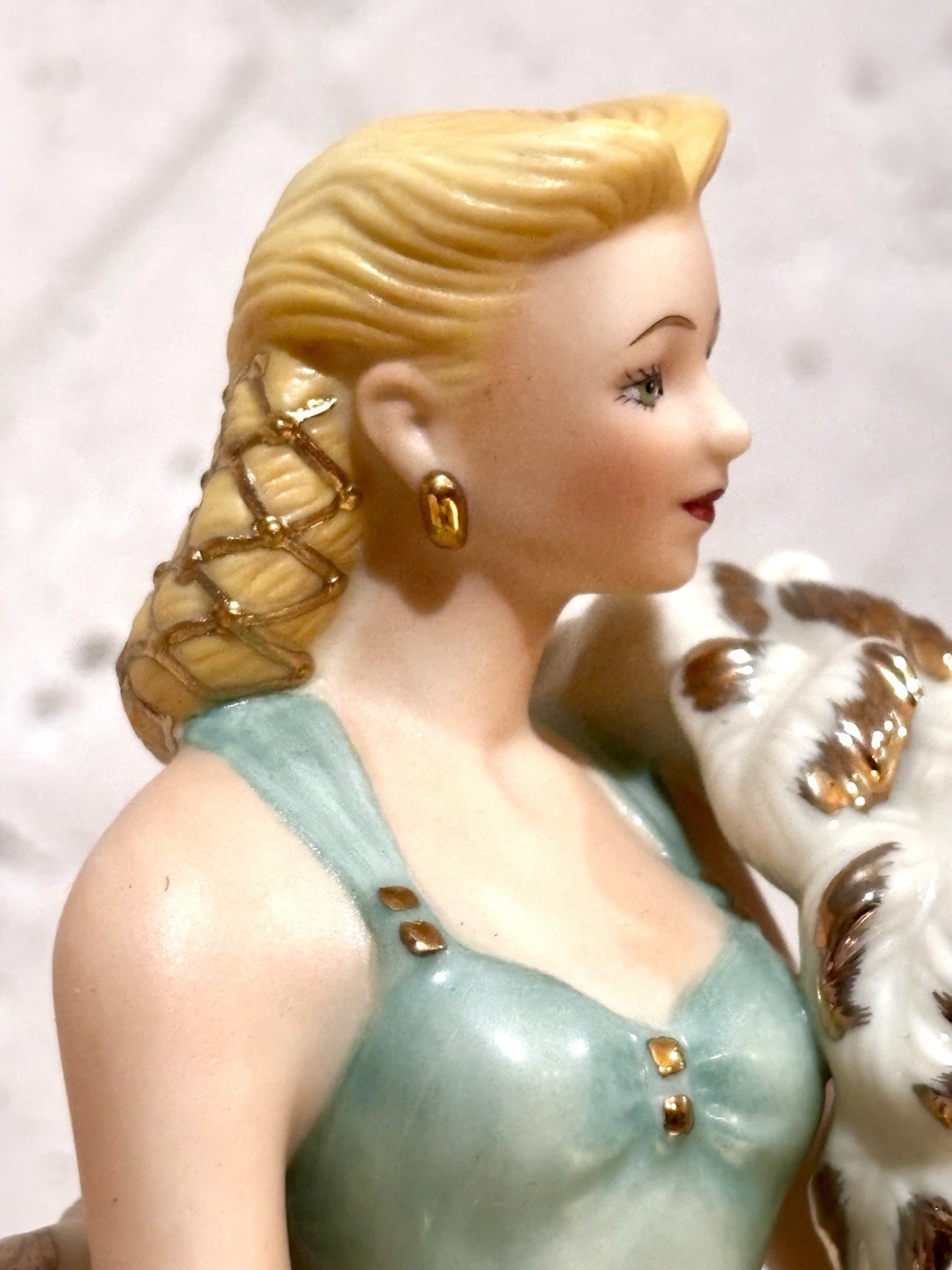 LENOX “A PERFECT LADY” Jeweled Porcelain Figurine Hand Painted Woman MINT COND