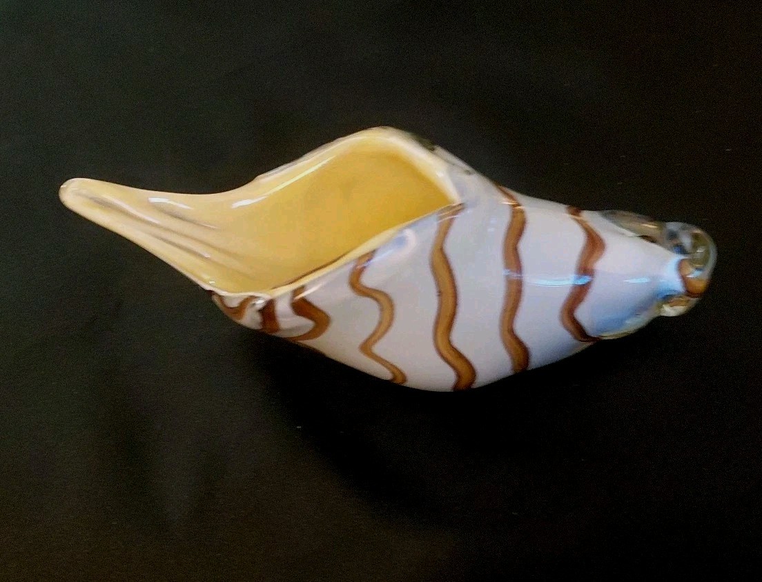 Vintage Hand Blown Cased Art Glass Seashell White Brown Yellow 3.5” Tall 9″ Long