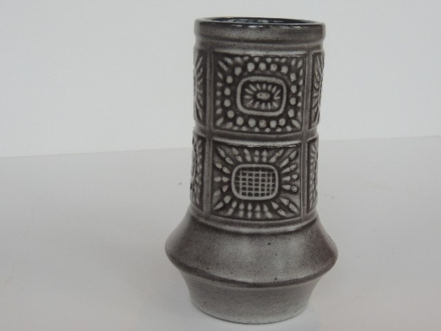 Vtg Mari Simmulson Vase Upsala-Ekeby Charcoal MCM Art Pottery Sweden 6.5″ India