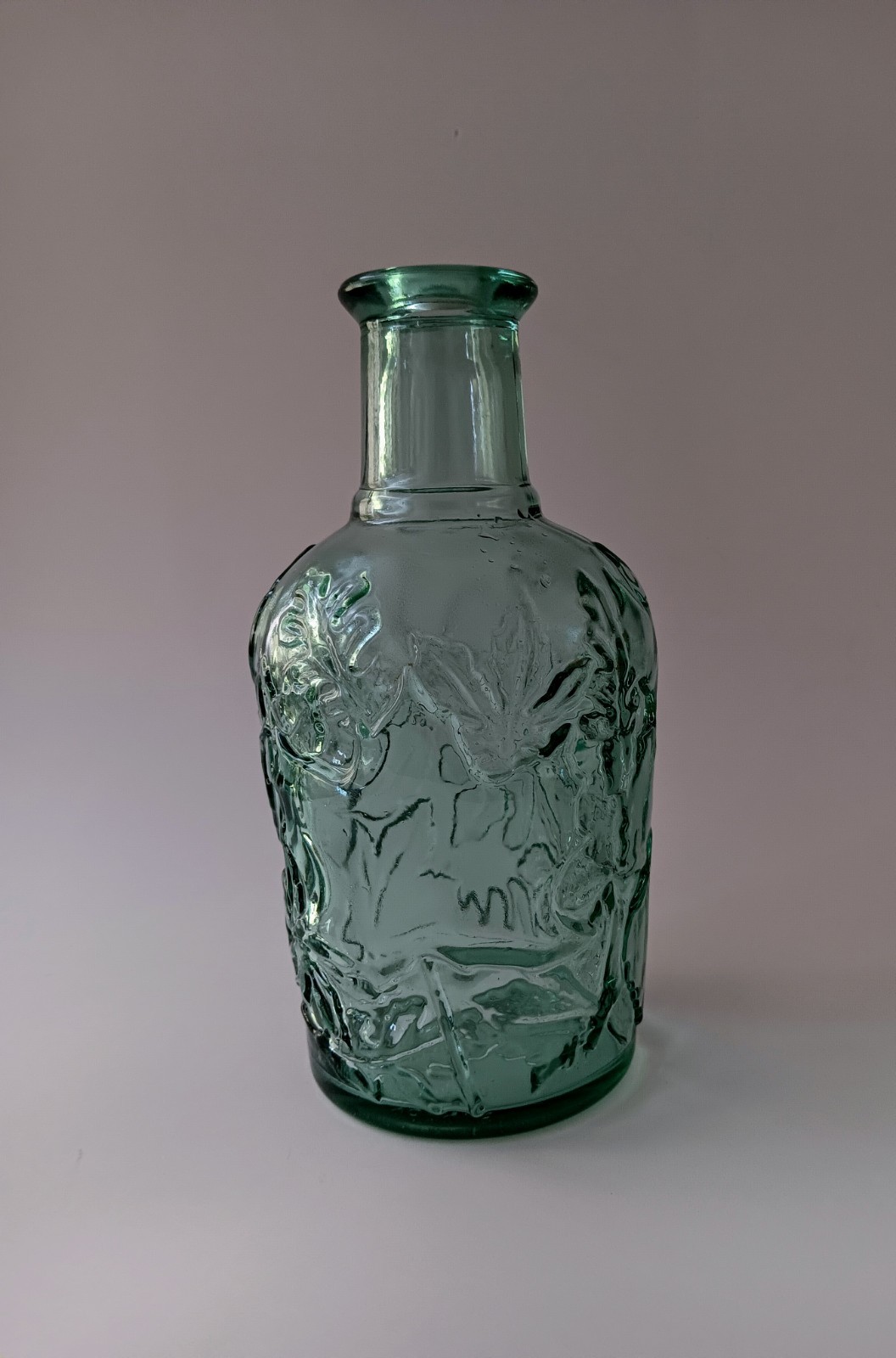 Vintage Libbey of Canada Green Glass Maple Leaf with Chili Pepper Cork Stopper9″