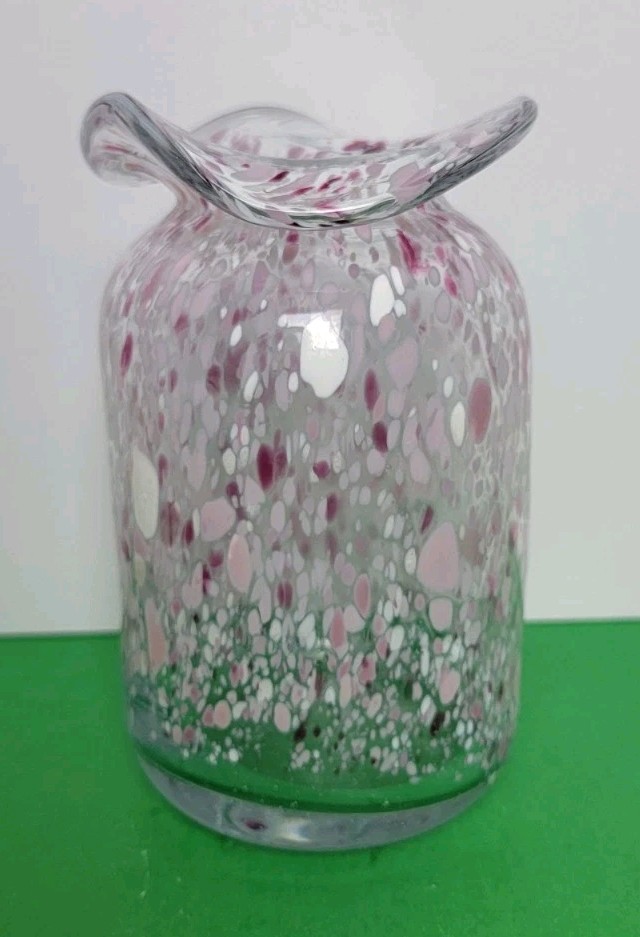 Vintage 7″ Ruffled Confetti Glass Vase Hand Blown Art Glass – Signed.