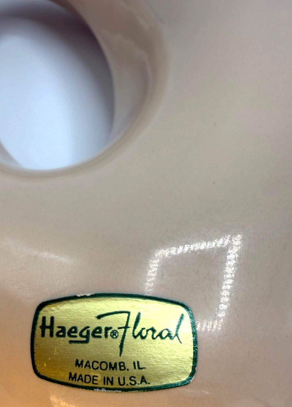 1980s HAEGER Pottery BEIGE Sculptural Artech Vase with Label, VTG Postmodern