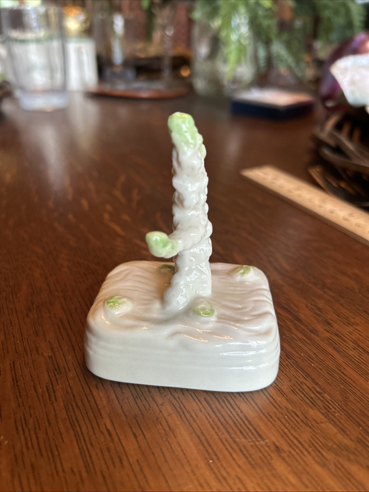 Belleek Irish Porcelain Coral Shape Ring Holder Figurine Made In Ireland 3.25”H