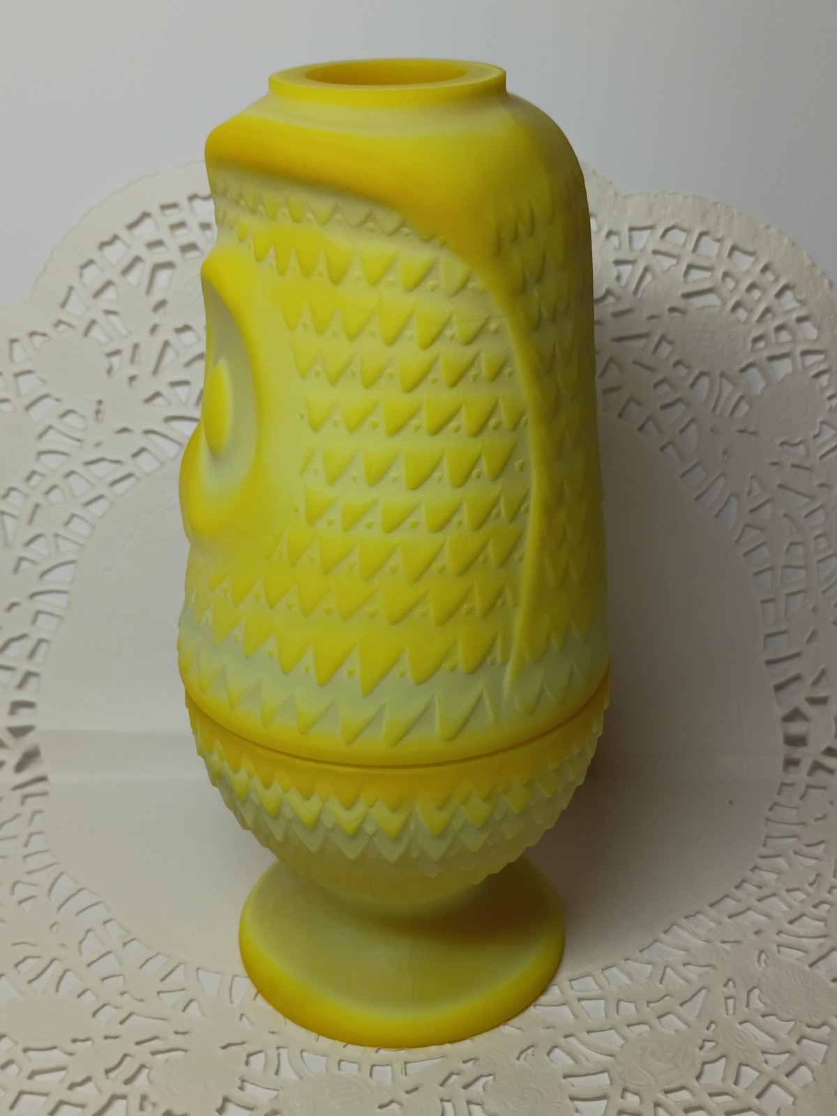 Mosser Satin Frosted Dandelion Yellow Owl Fairy Lamp UV Glow Blacklight OOAK 7″
