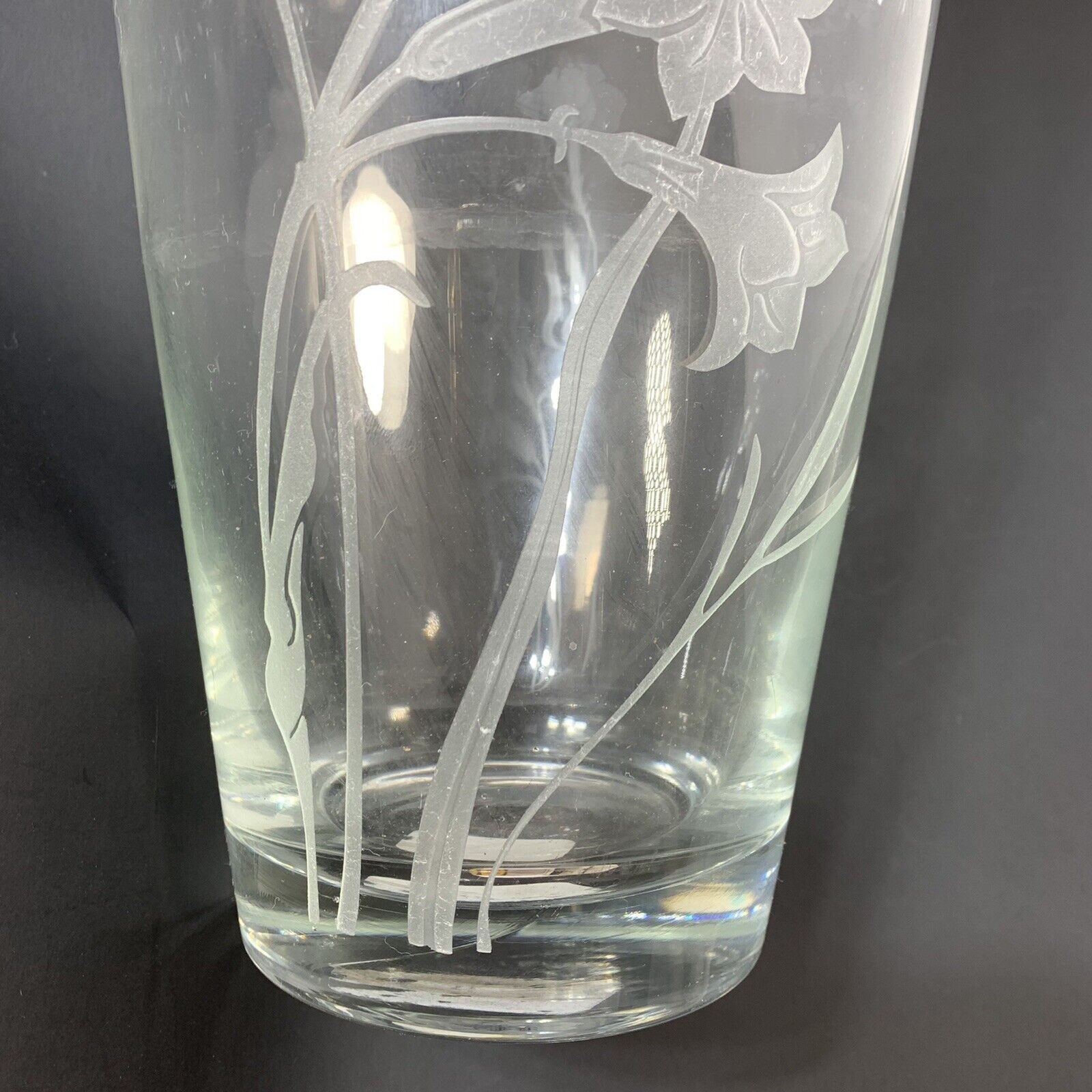 Gorham Crystal Botanical Garden Vase 12 in tall Clear Glass Etched Day Lily