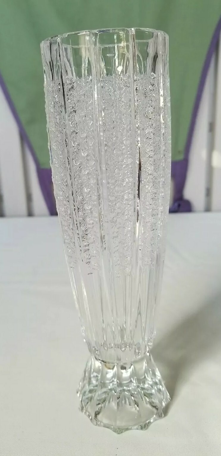 Flower Bud Vase Heavy Clear Cut Lead Crystal 8″ tall, 1 pound 7.5 ounces Vintage