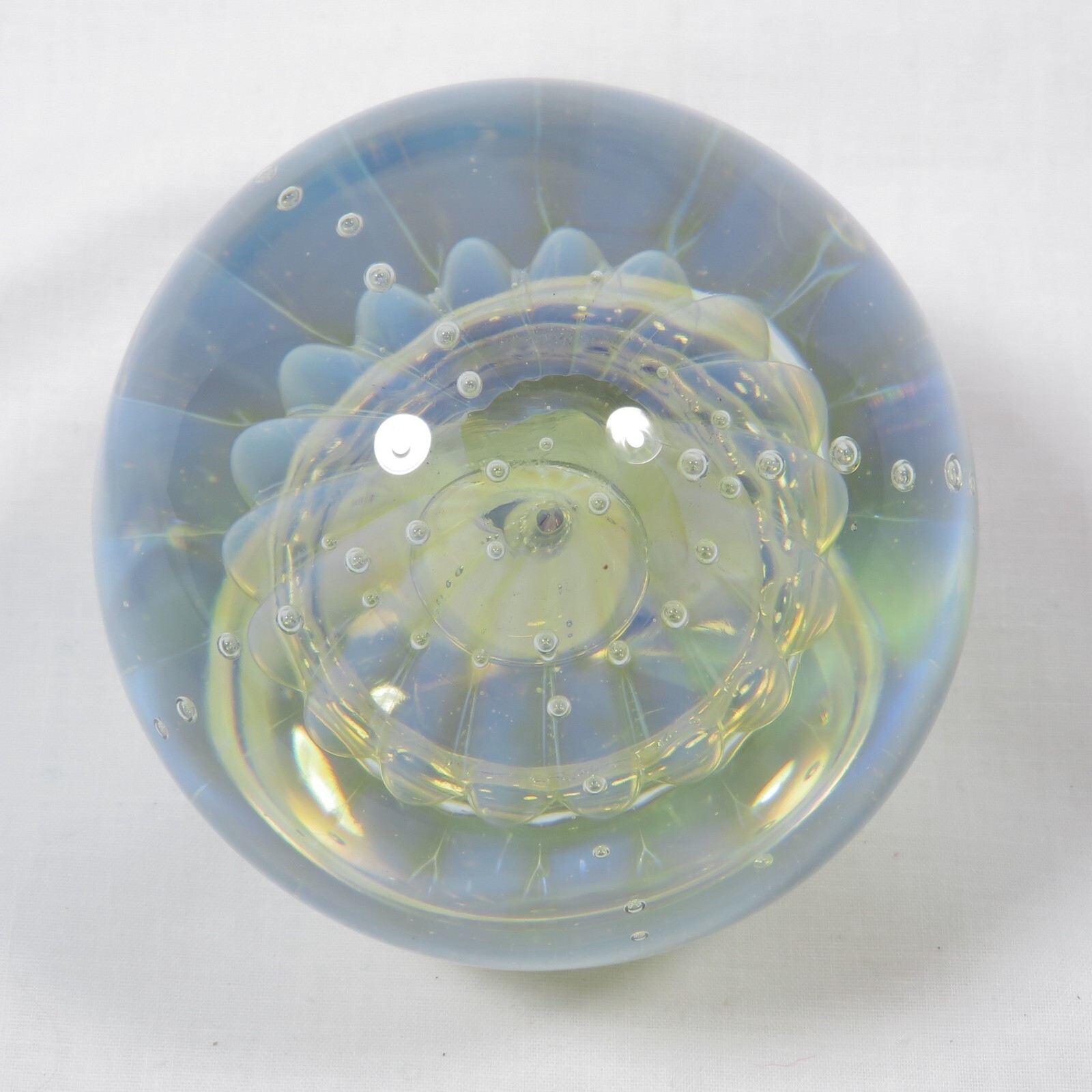 Robert Eickholt Art Glass Paperweight 4″ Opalescent Internal Design 1997