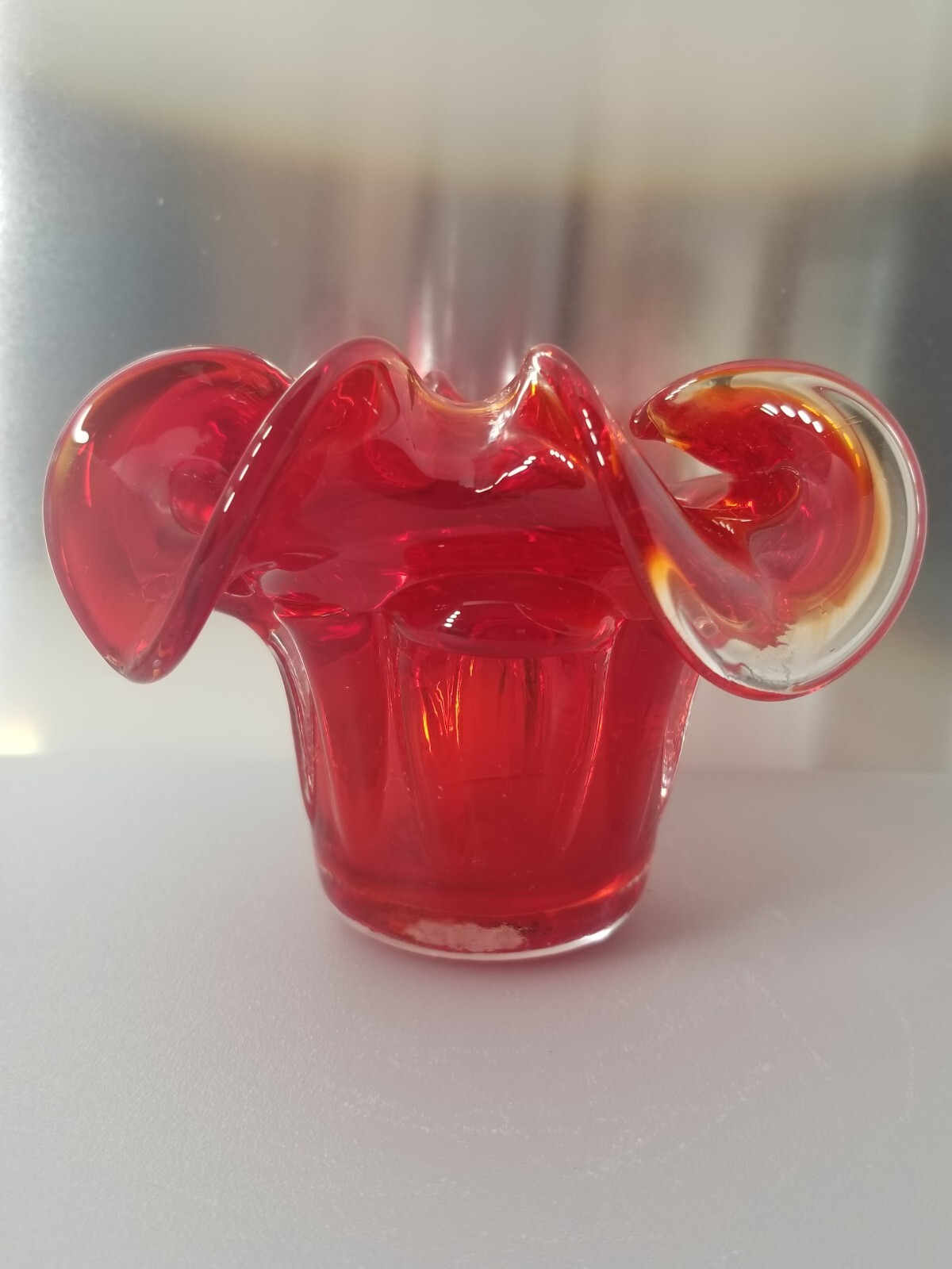 Art Glass * Pedestal Flower Tall Ashtray/Bowl Red * Cased glassroom * 4″ 070