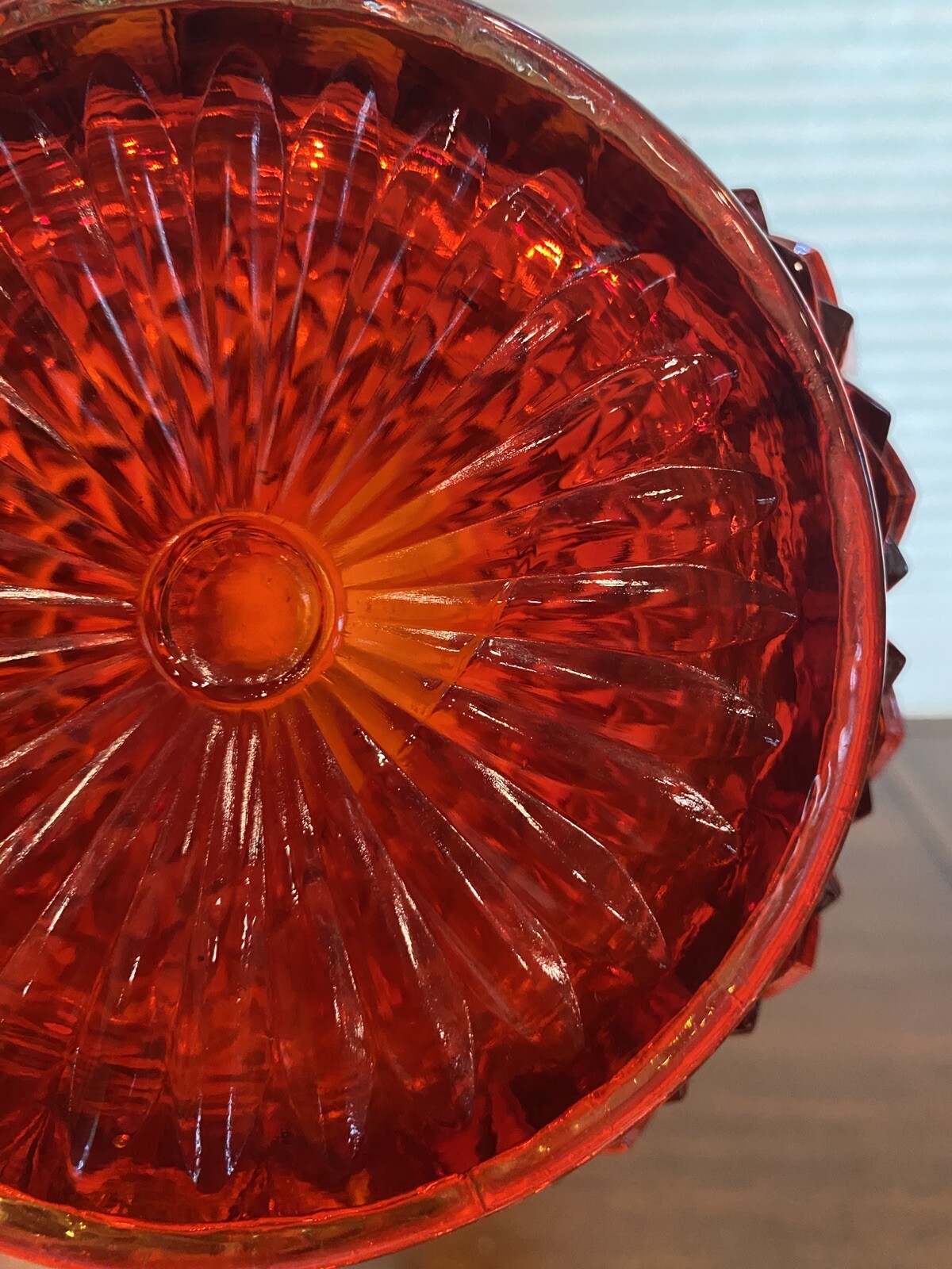 LARGE STUNNING VTG L.E. SMITH Amberina DIAMOND BUTT Art Glass Swung Vase 23.5″H