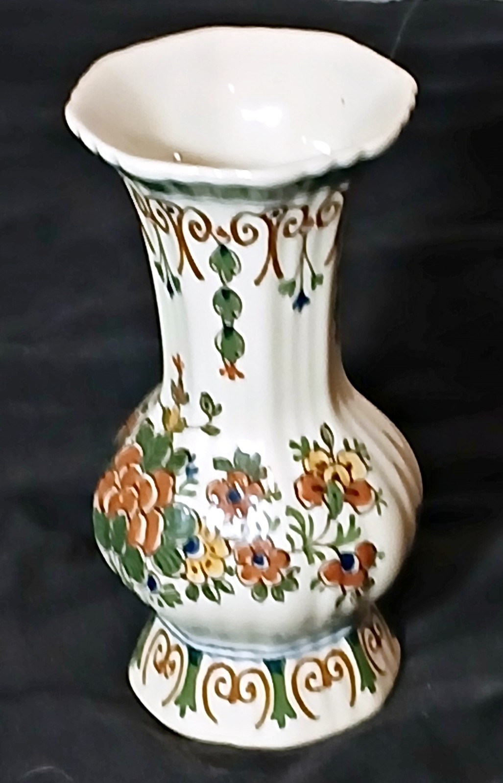 Royal Delft Holland De Porceleyne Fles Signed Hand Painted Flowers Vase 5.5″